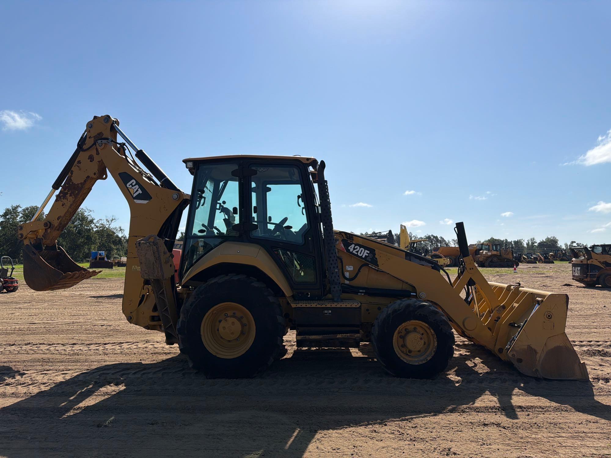 2016 Caterpillar 420F
