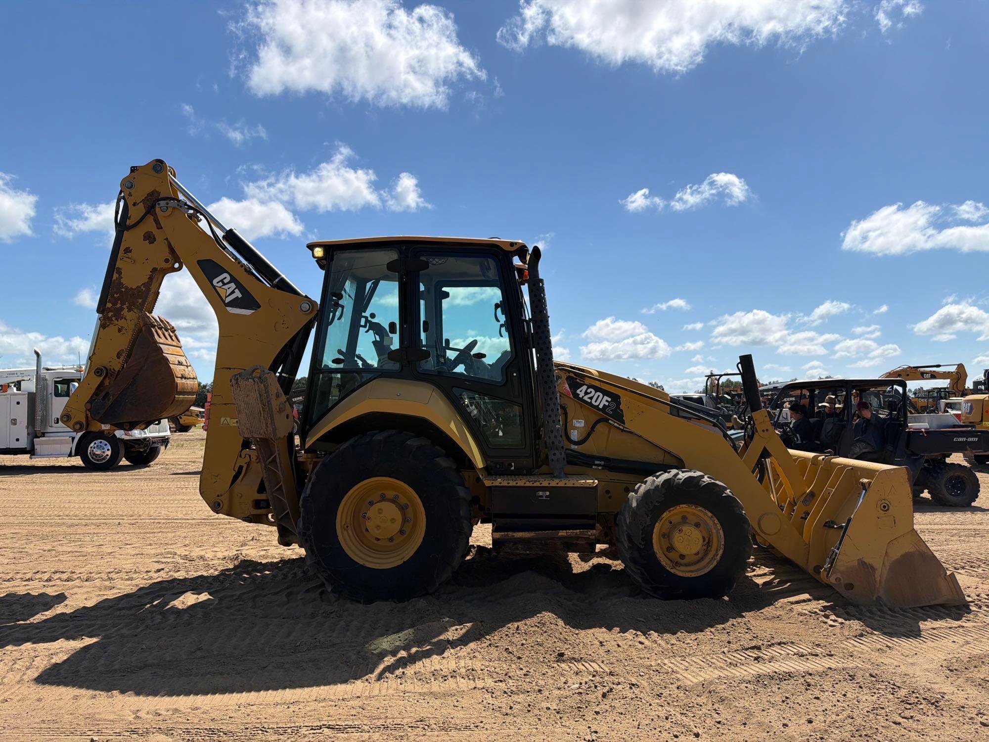 2016 Caterpillar 420F