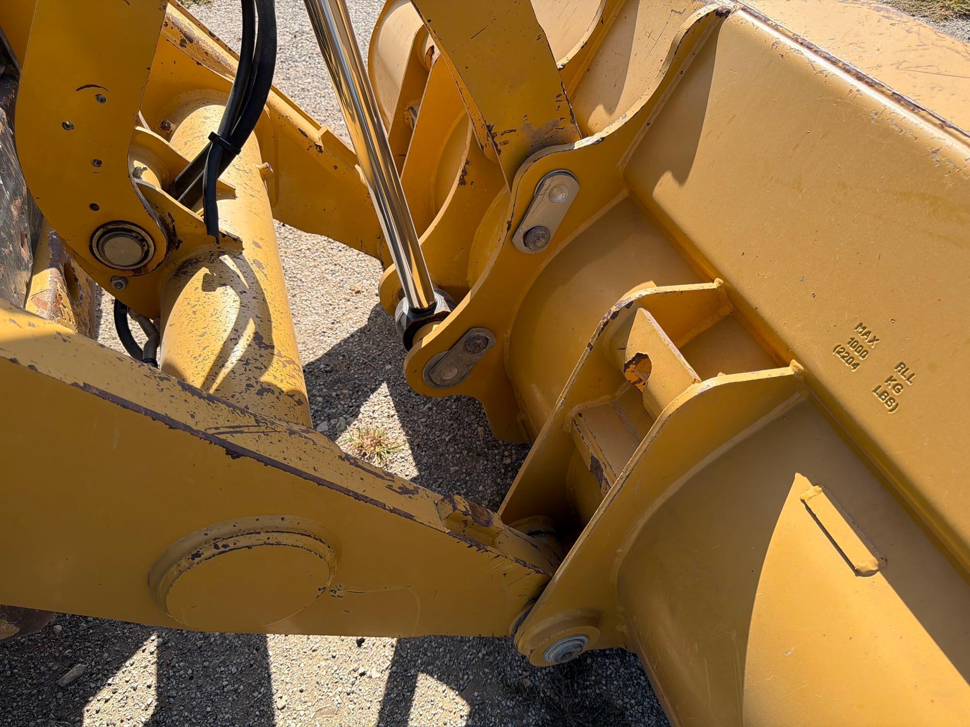 2021 Caterpillar 416