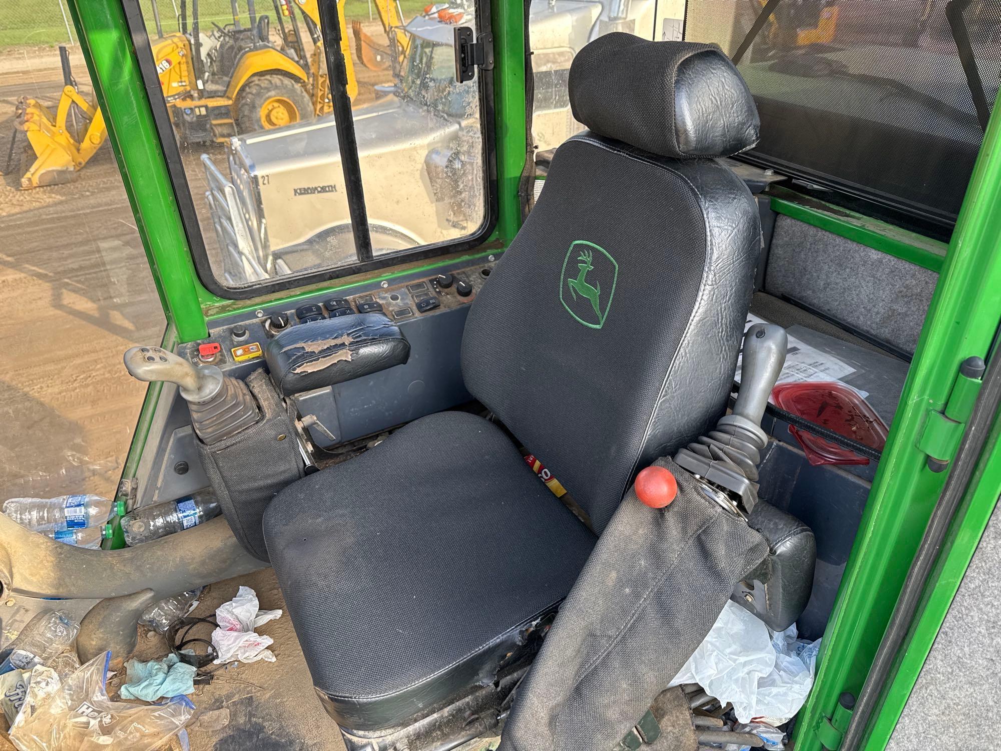 John Deere 437