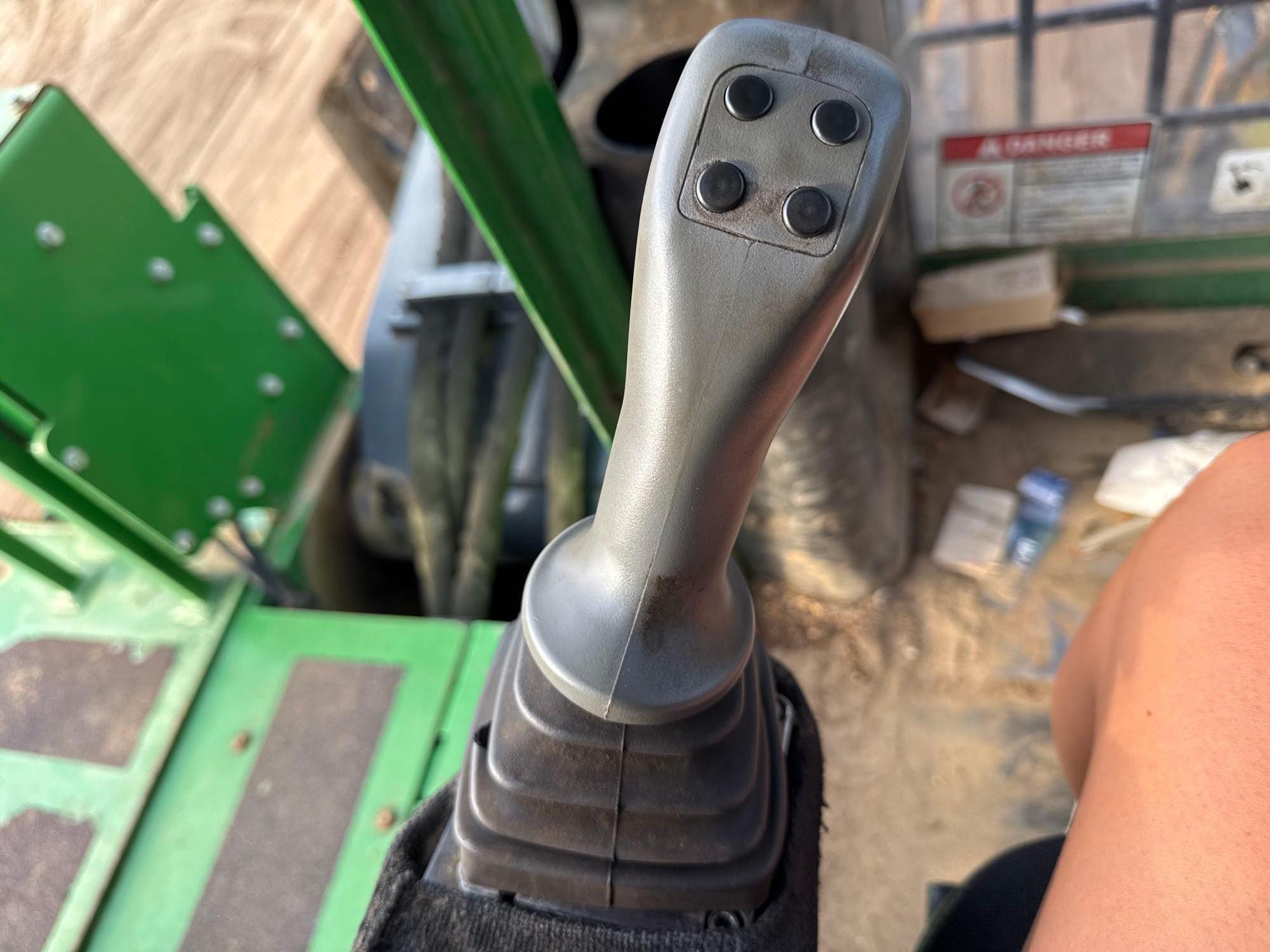 John Deere 437