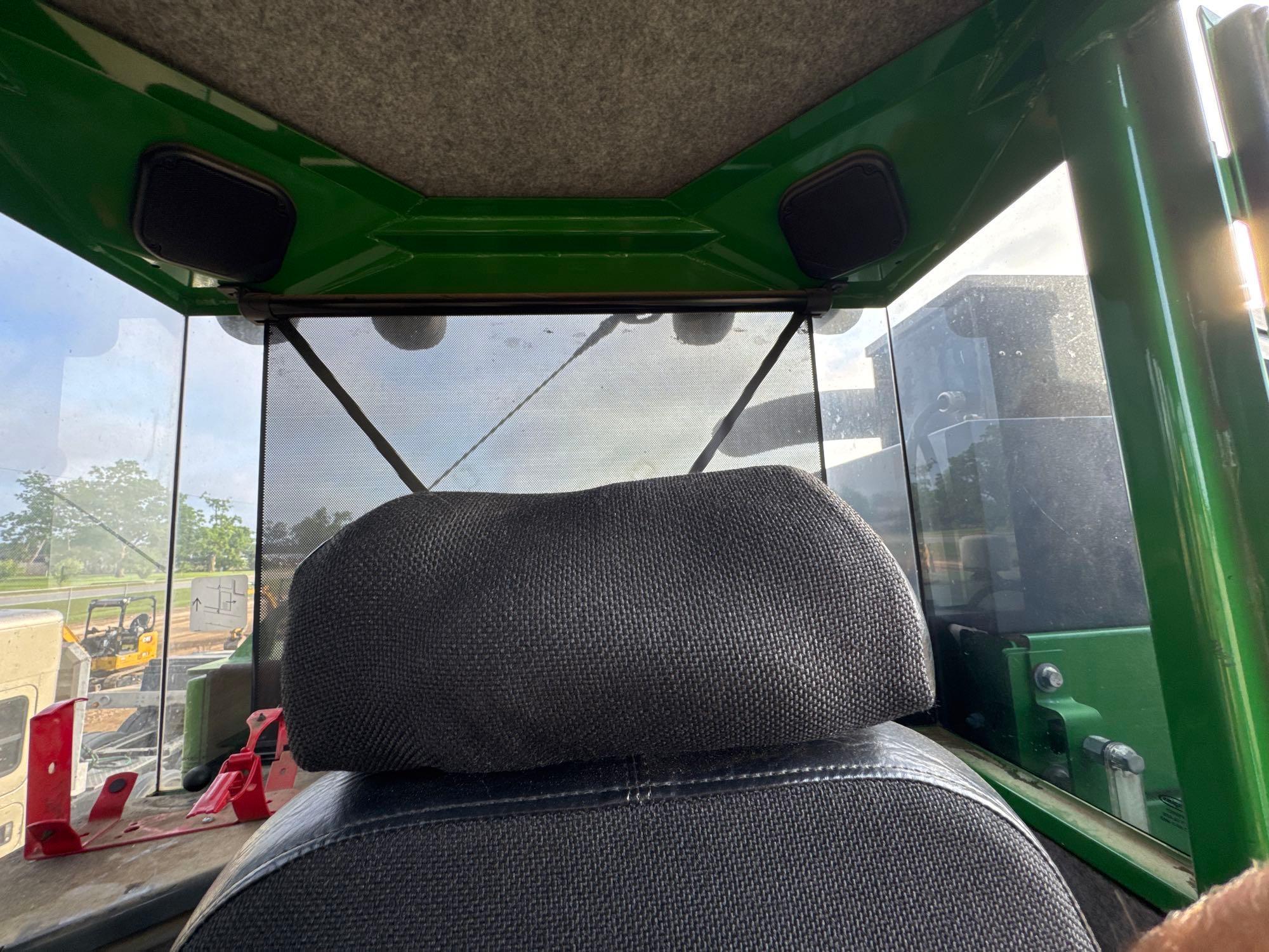 John Deere 437