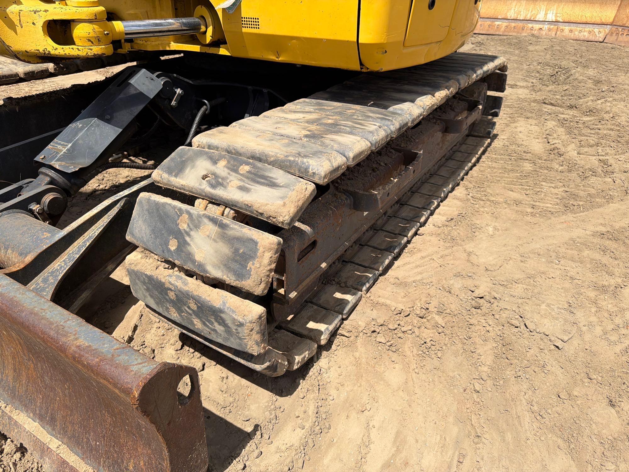 2014 Komatsu PC88MR