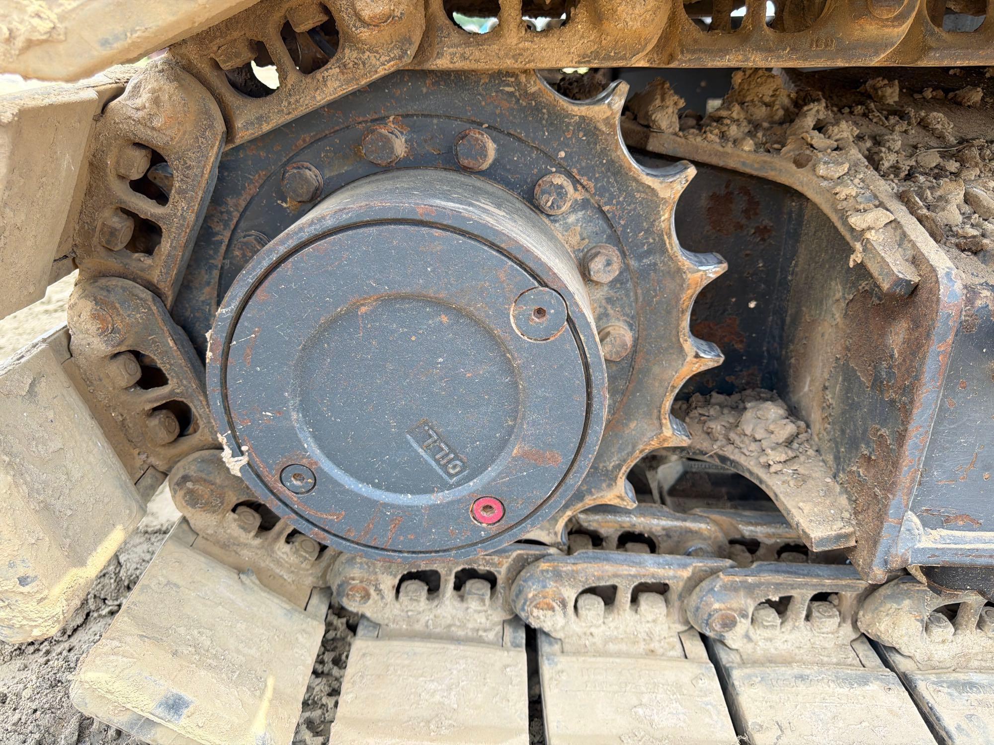 2014 Komatsu PC88MR