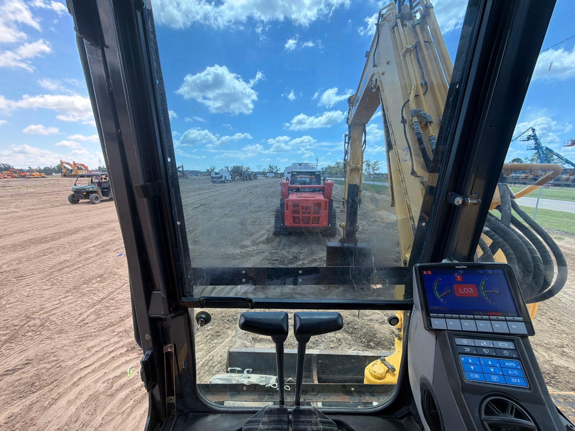 2014 Komatsu PC88MR