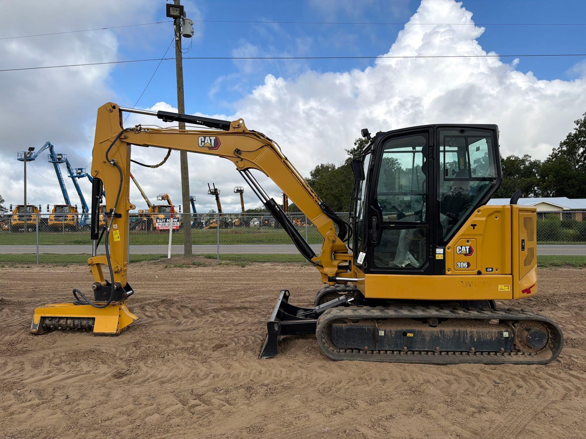 Photo of Caterpillar 306