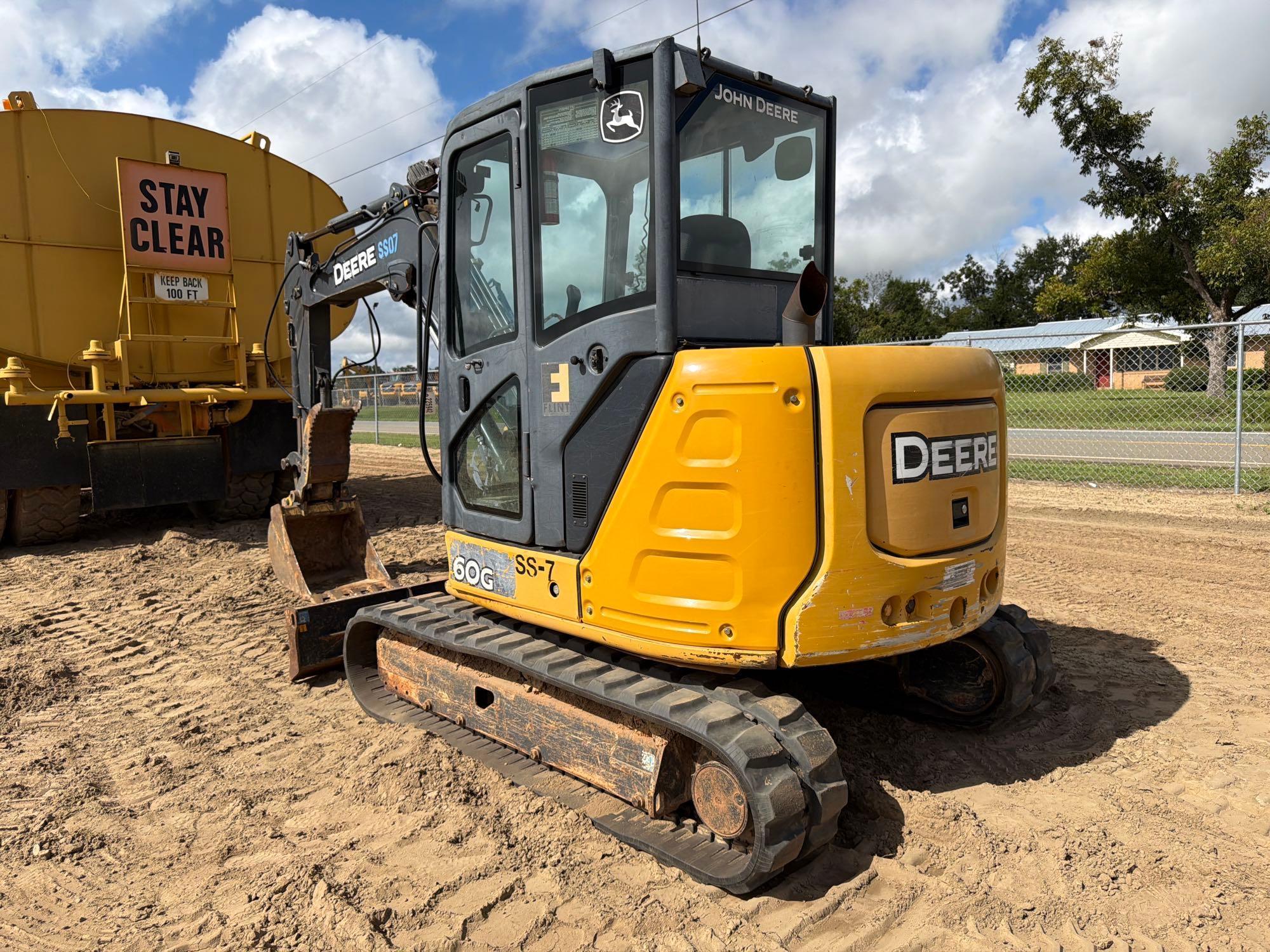 2016 John Deere 60G