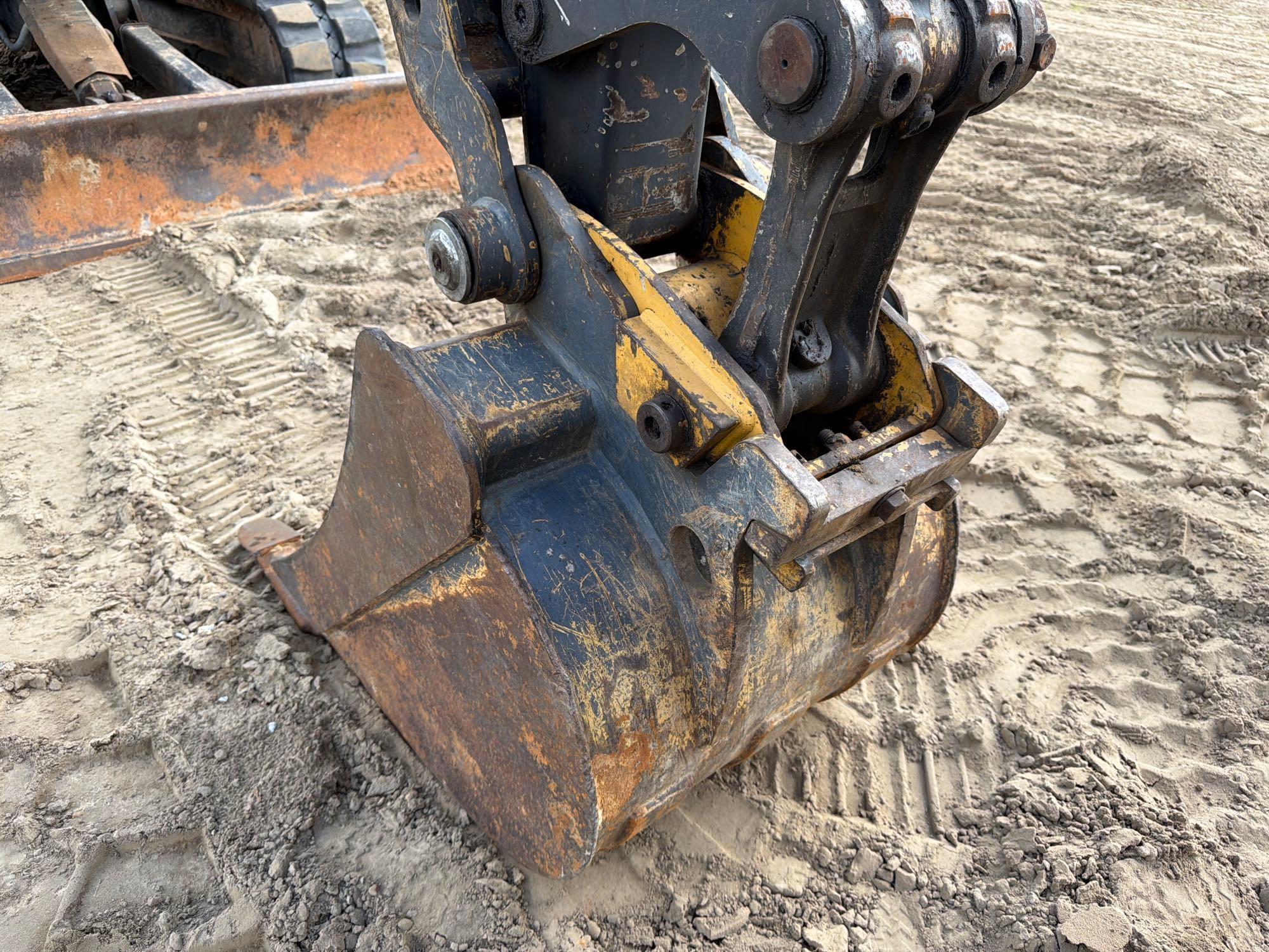 2016 John Deere 60G
