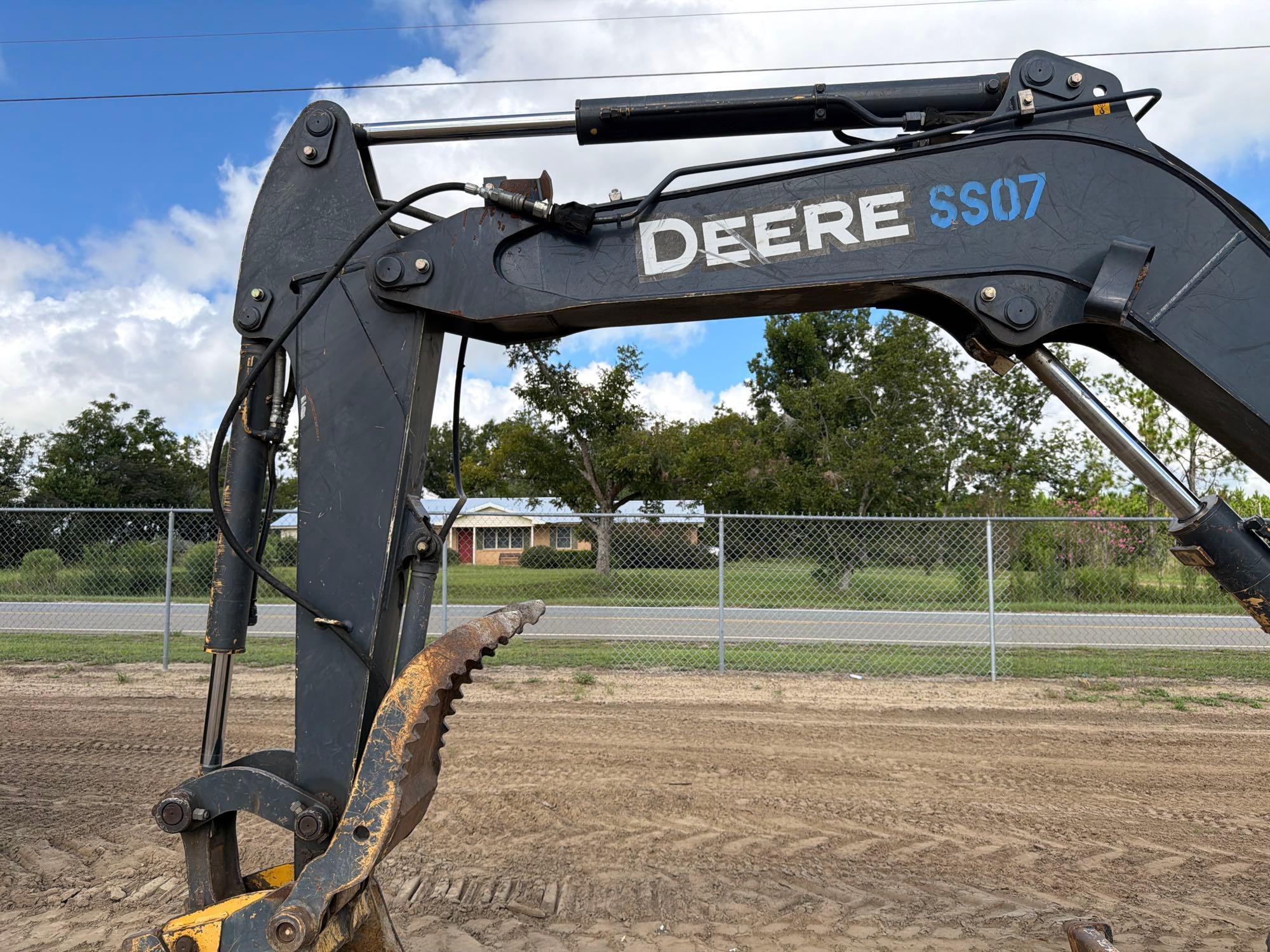 2016 John Deere 60G