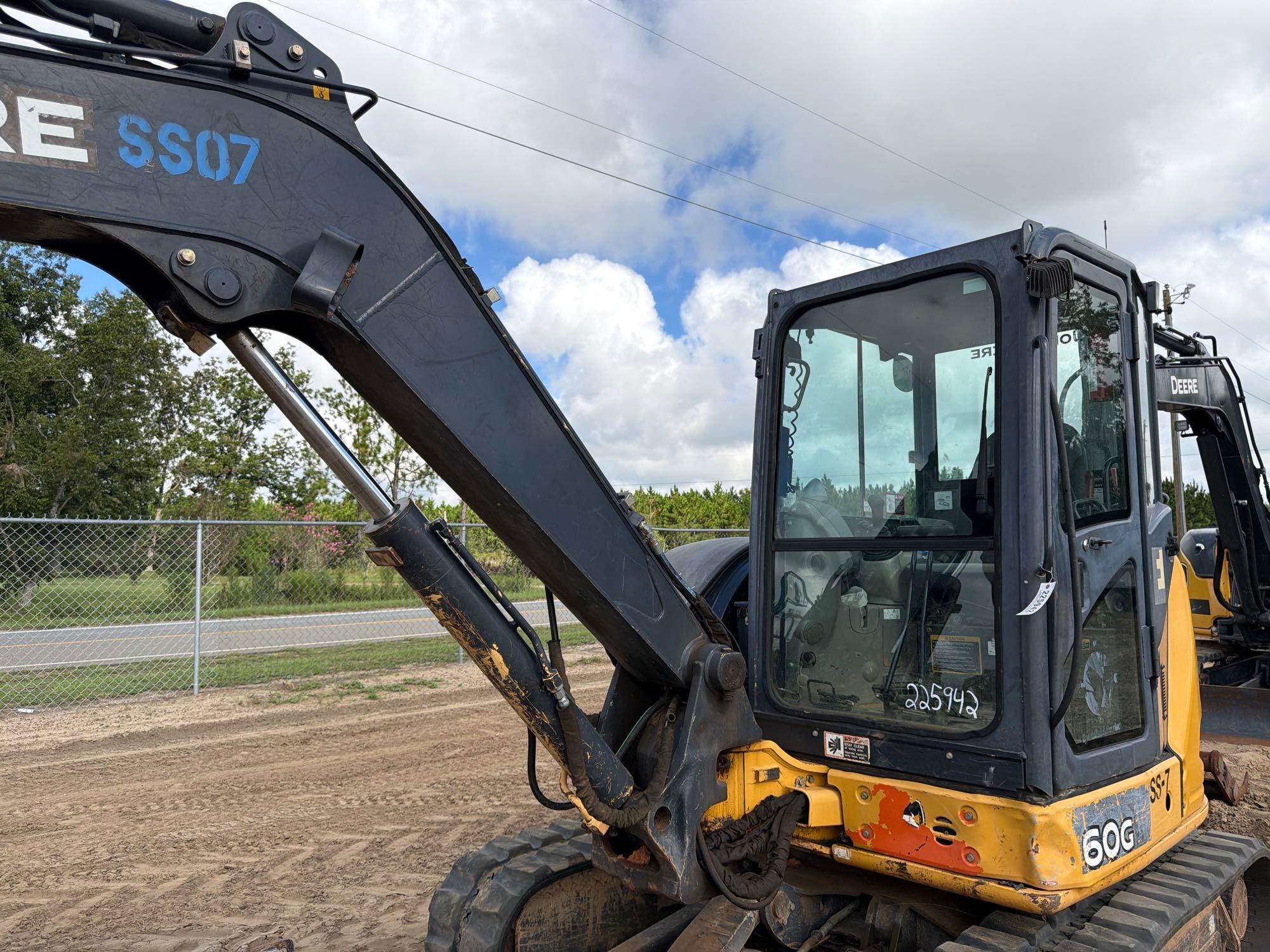 2016 John Deere 60G