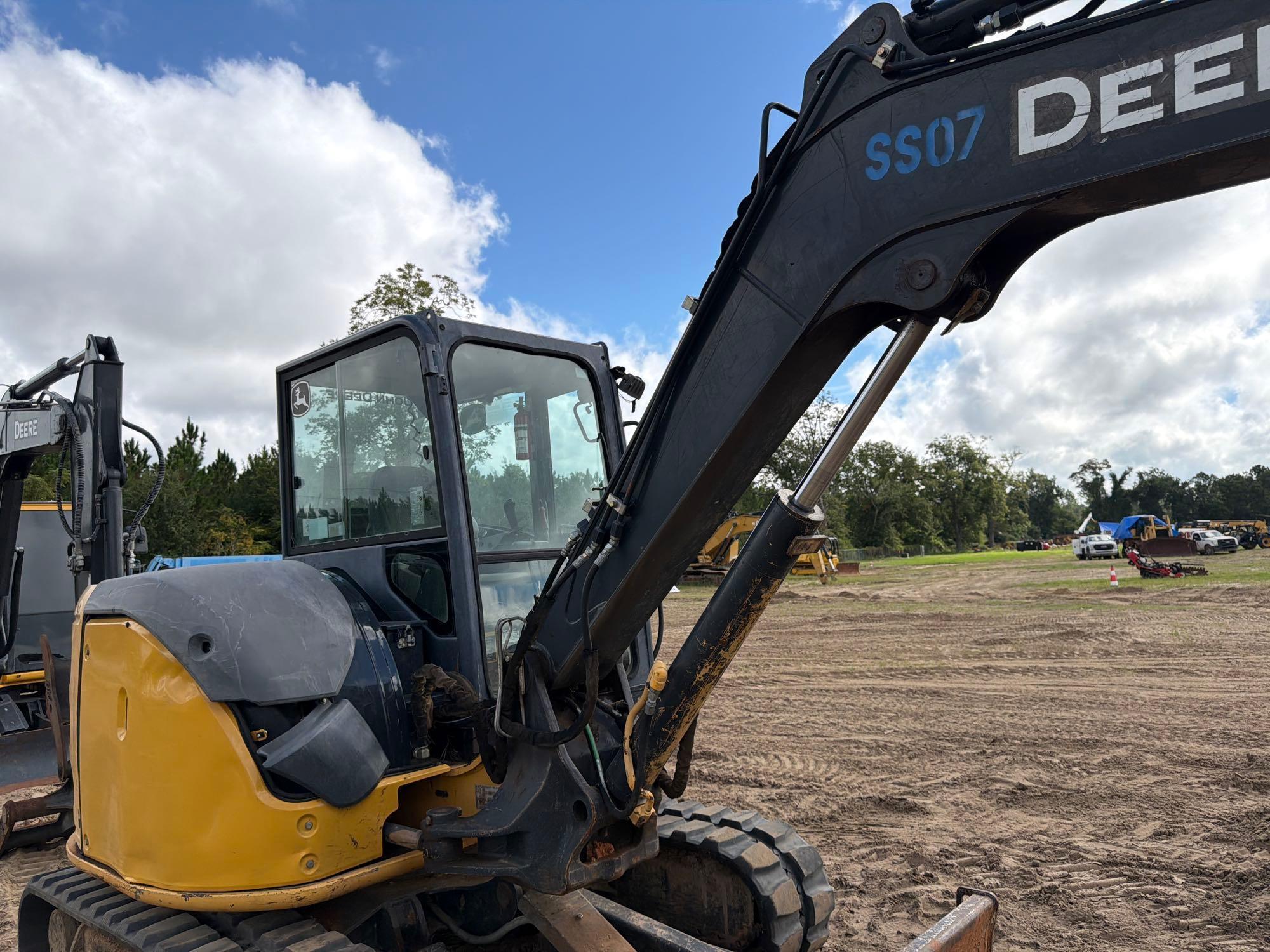 2016 John Deere 60G