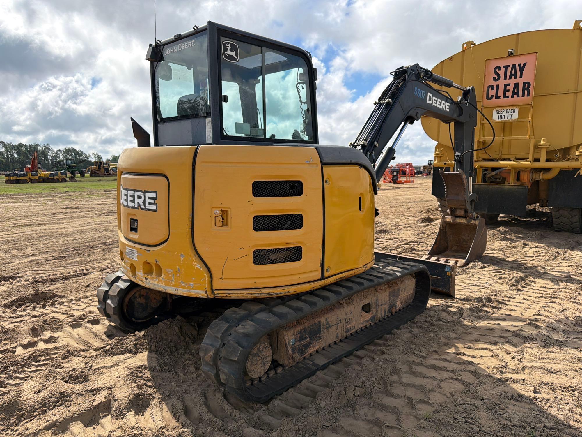 2016 John Deere 60G