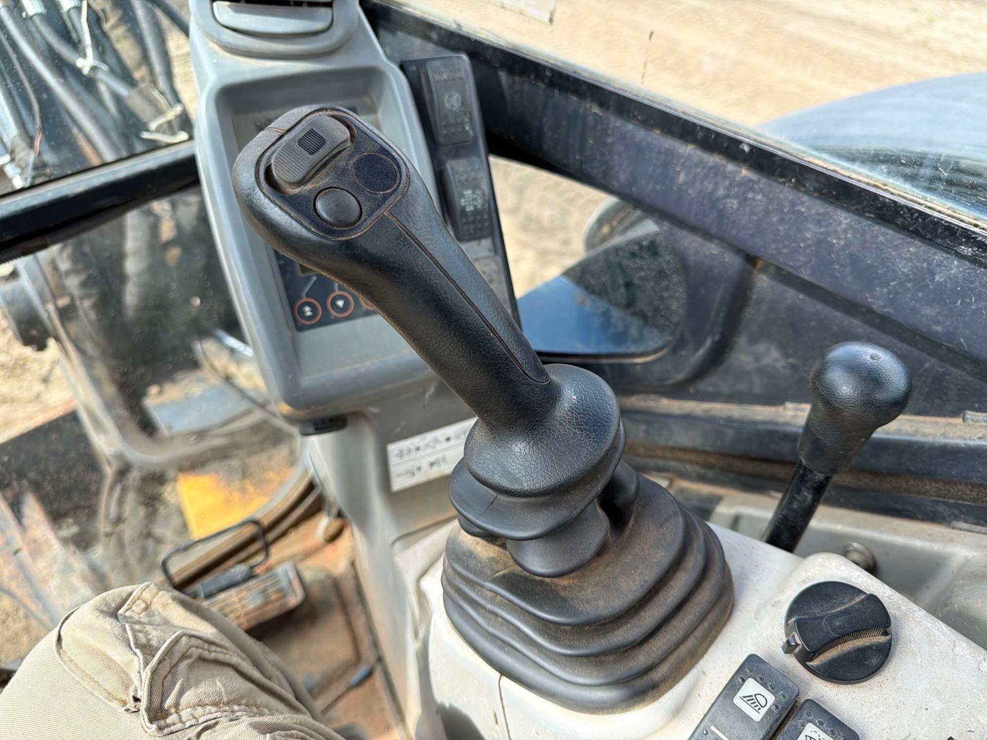 2016 John Deere 60G