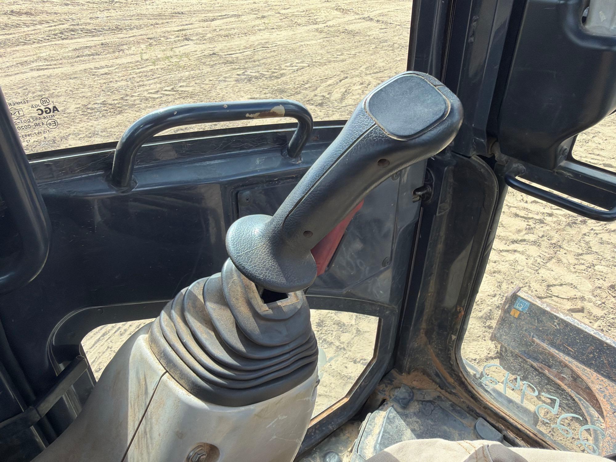 2016 John Deere 60G