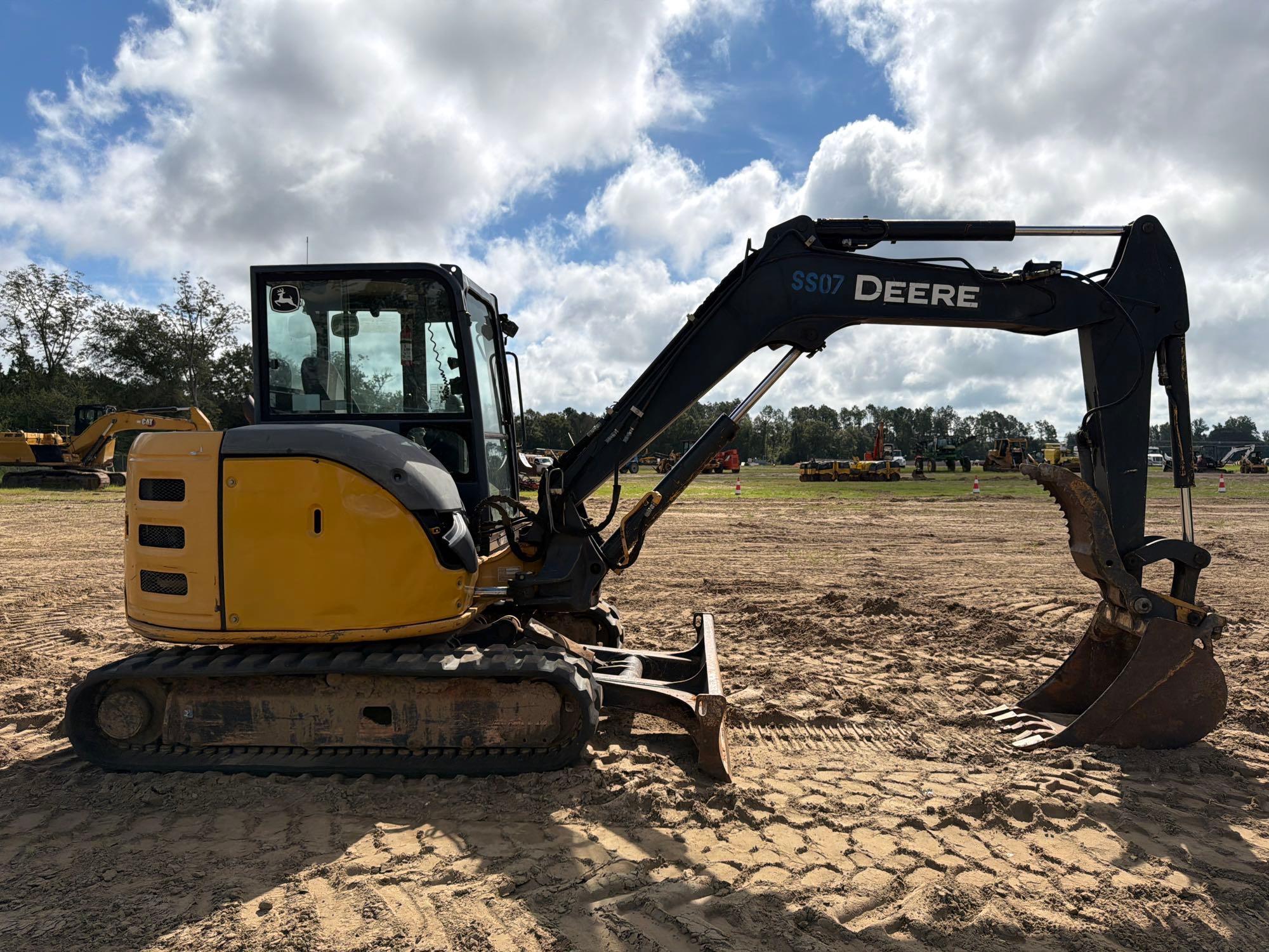 2016 John Deere 60G