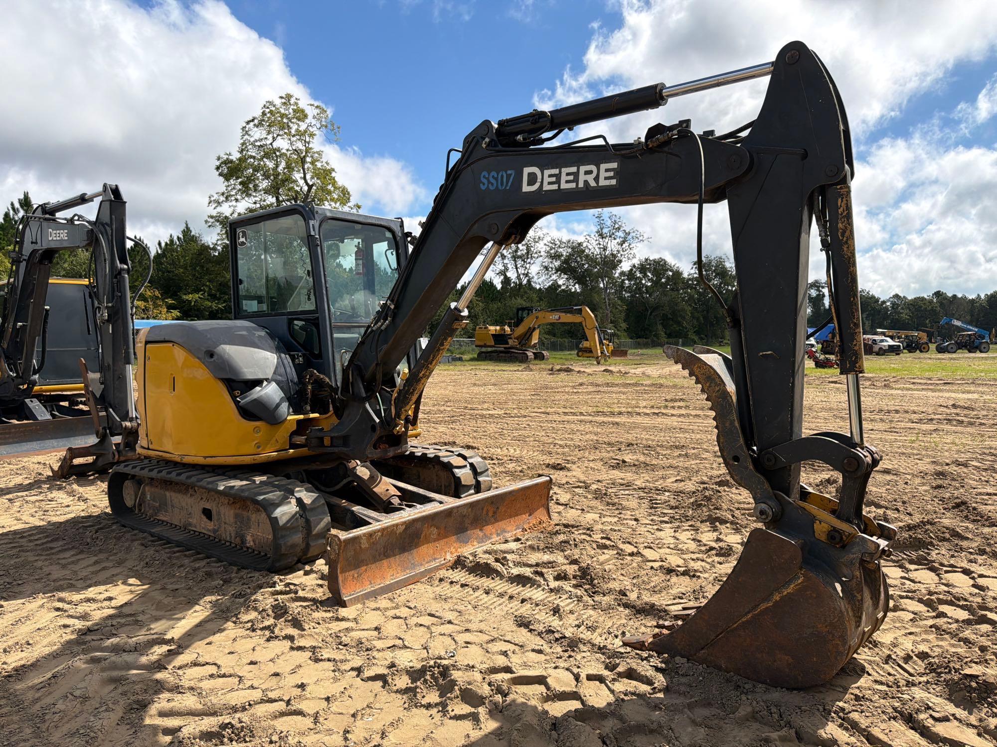 2016 John Deere 60G