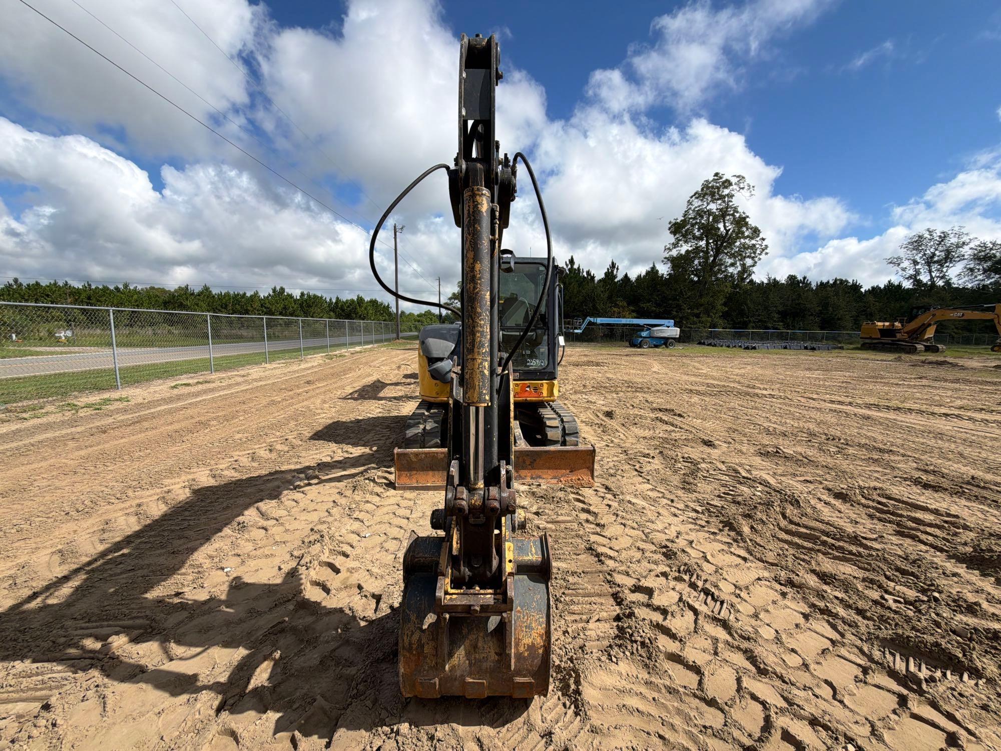 2016 John Deere 60G