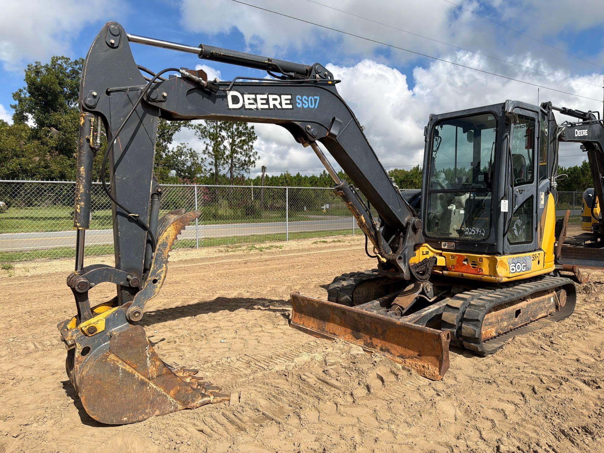 2016 John Deere 60G