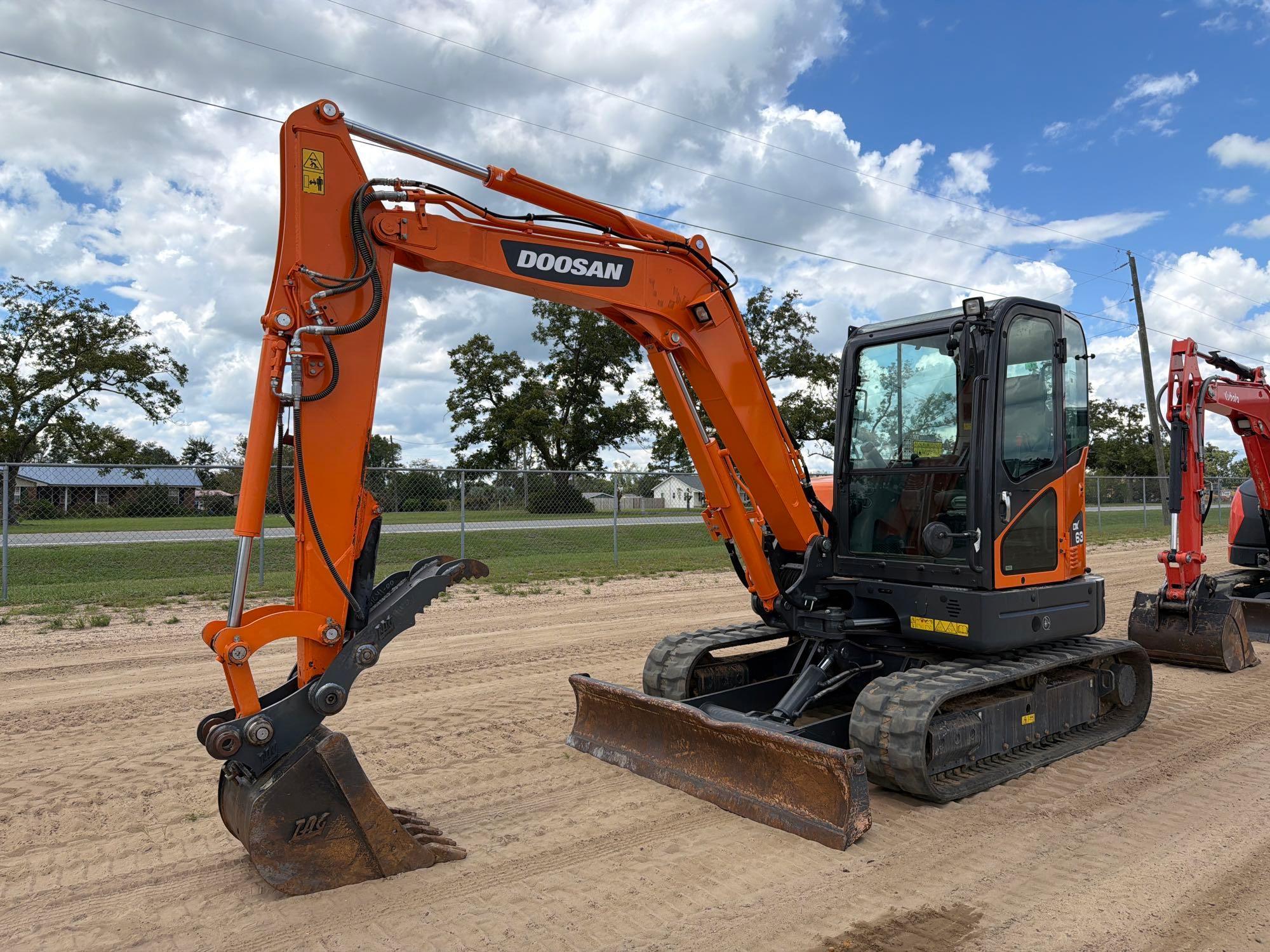 2023 Doosan DX63-3