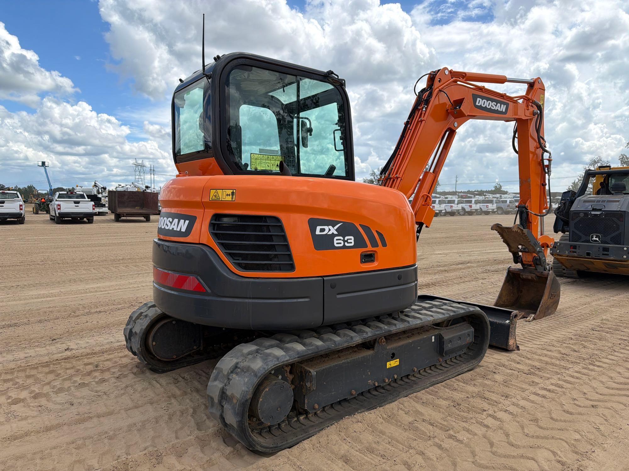 2023 Doosan DX63-3