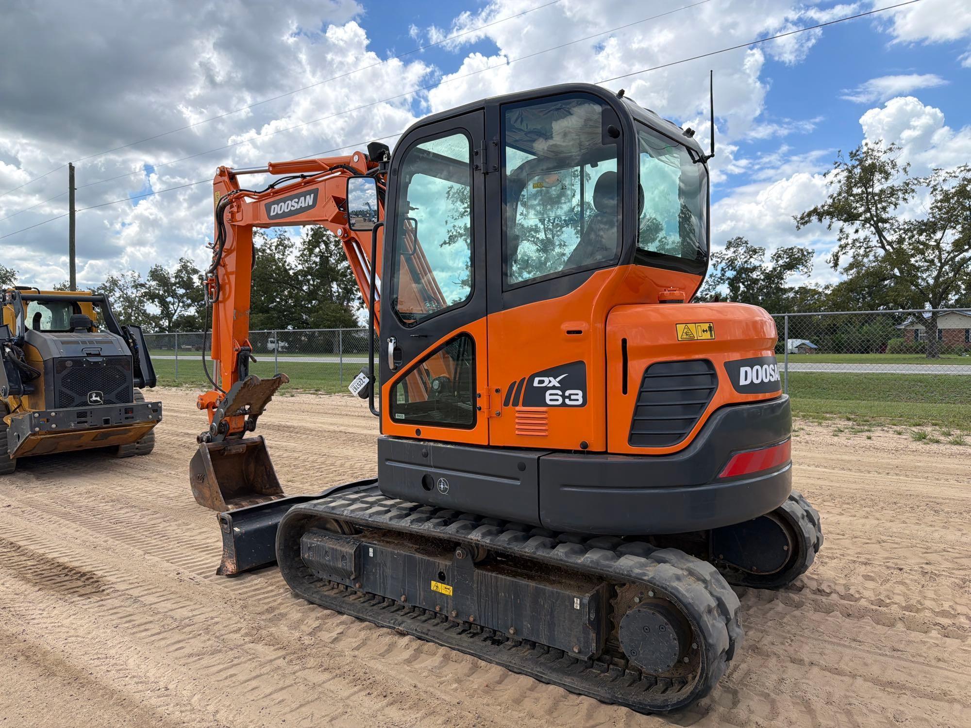 2023 Doosan DX63-3