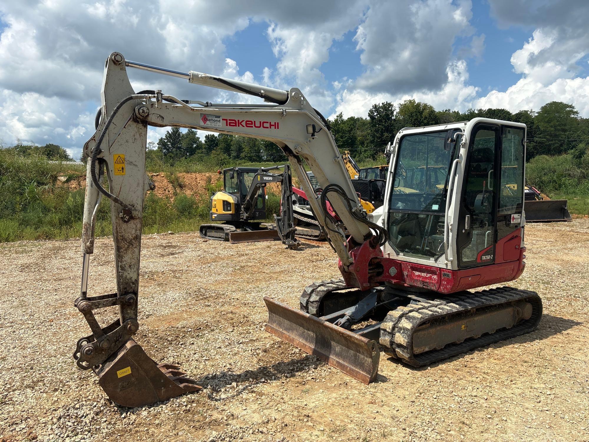 2021 Takeuchi TB250