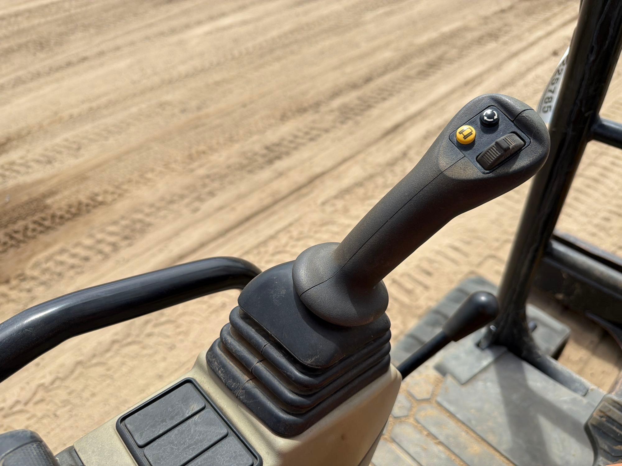 2023 Caterpillar 305CR
