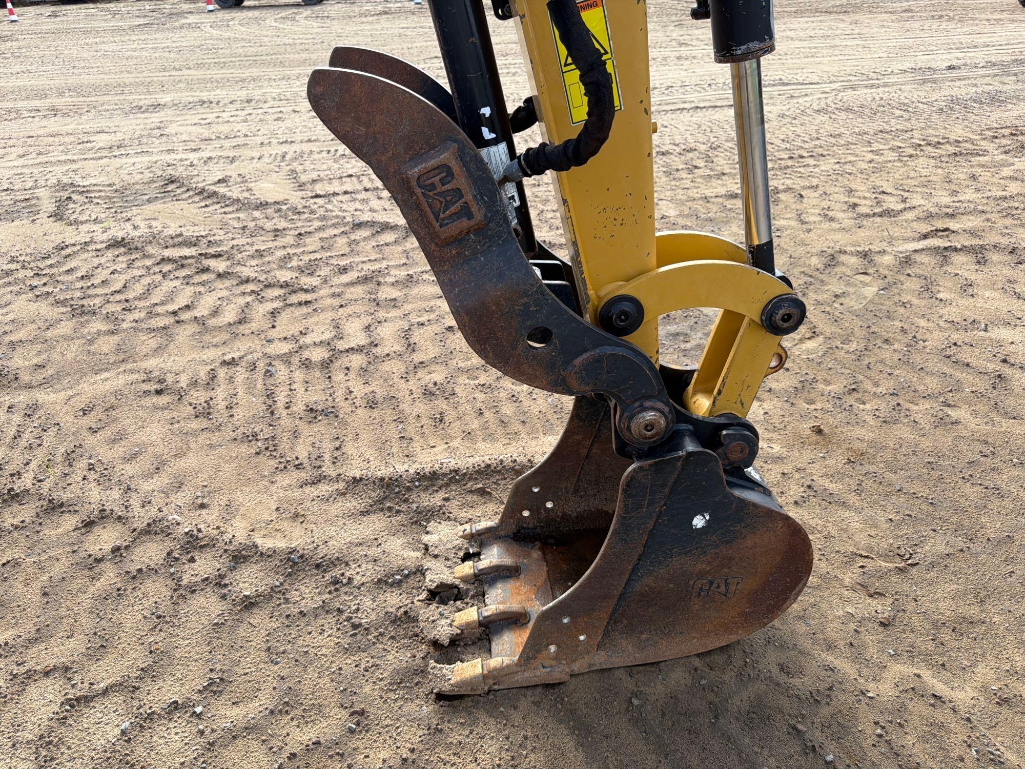 Caterpillar 304
