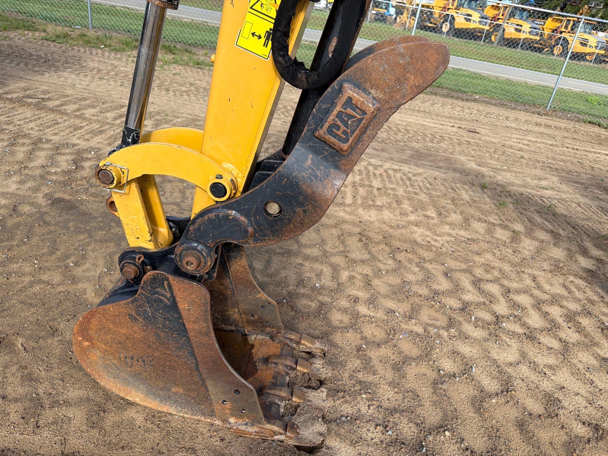 Caterpillar 304
