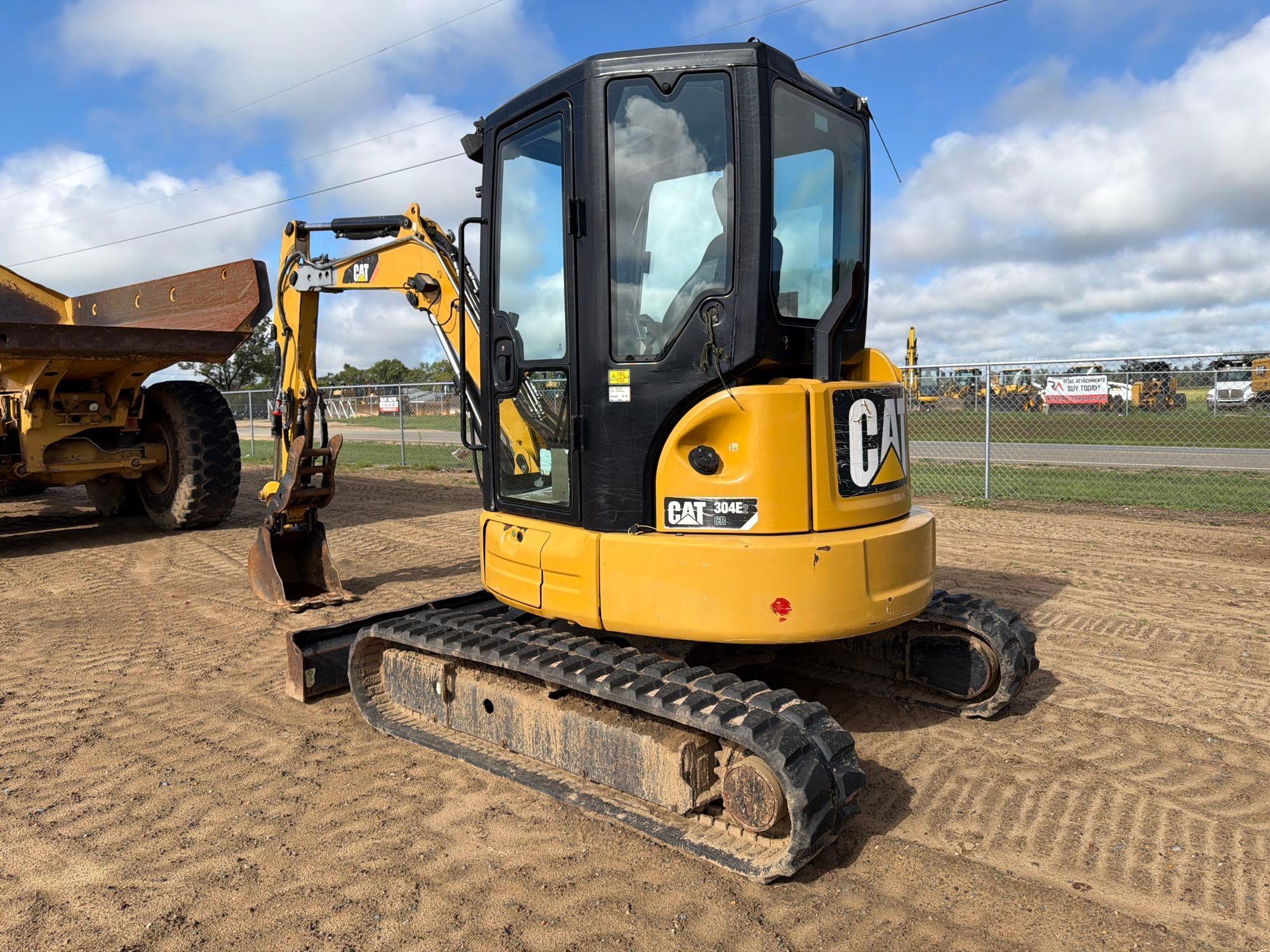 Caterpillar 304