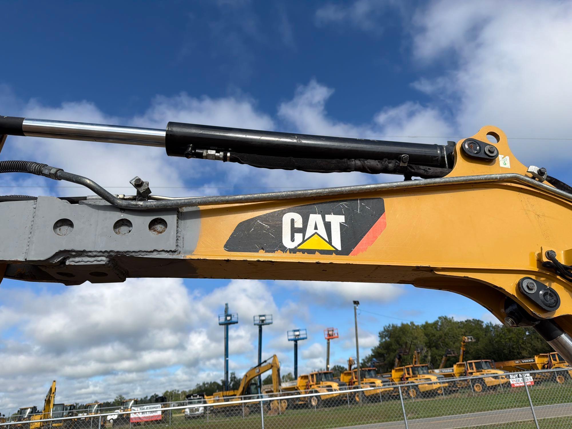 Caterpillar 304