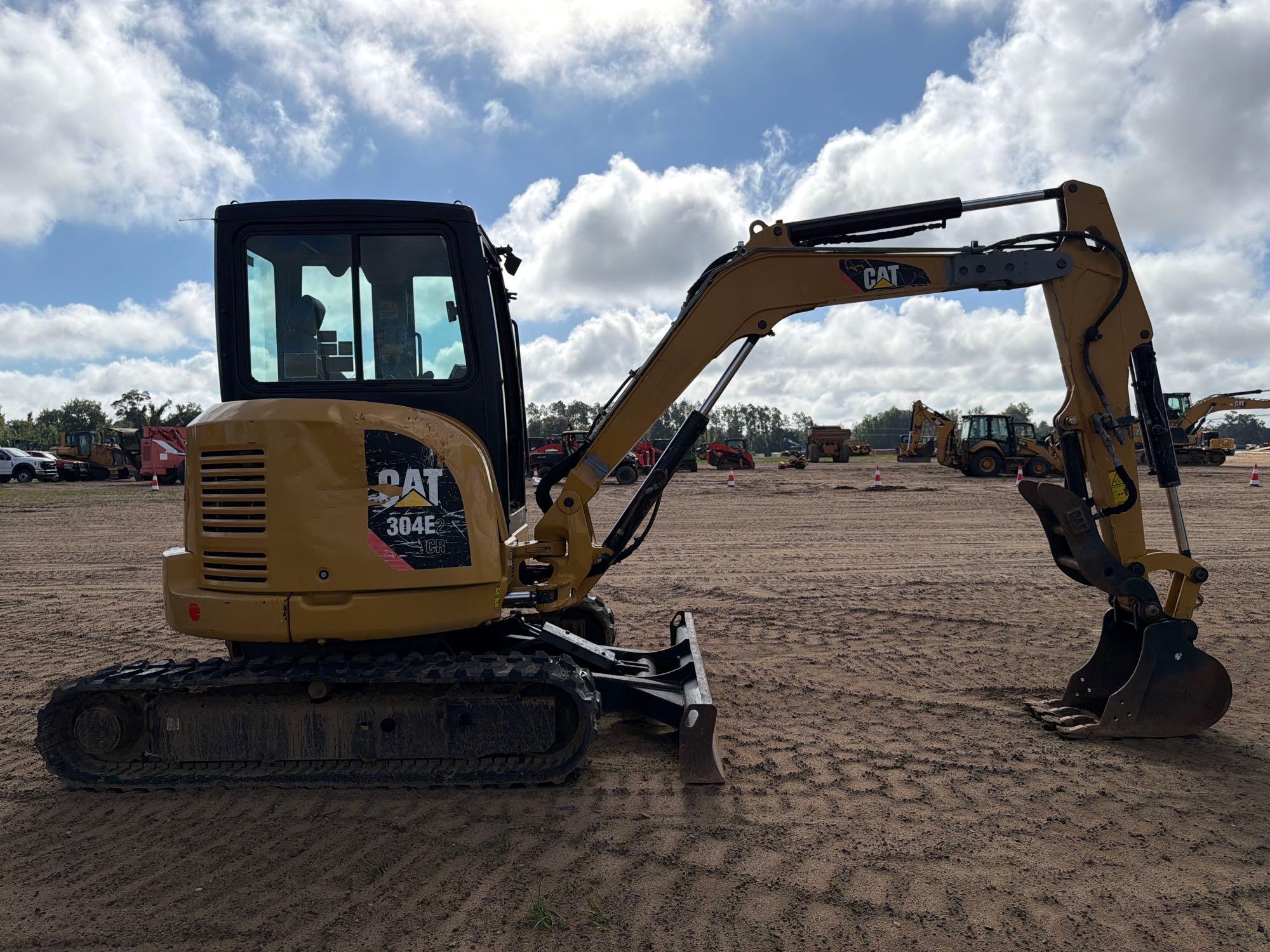Caterpillar 304