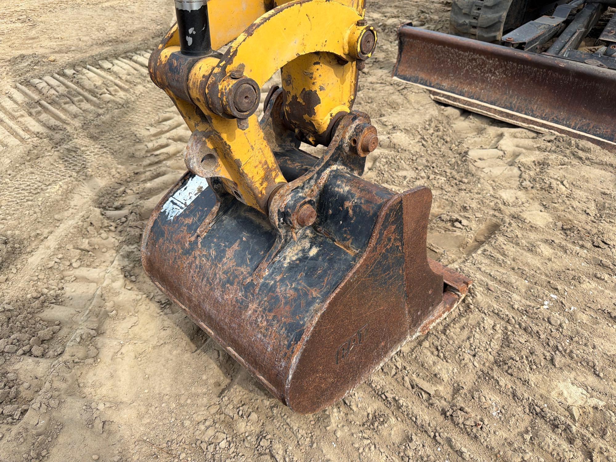 2017 Caterpillar 304E