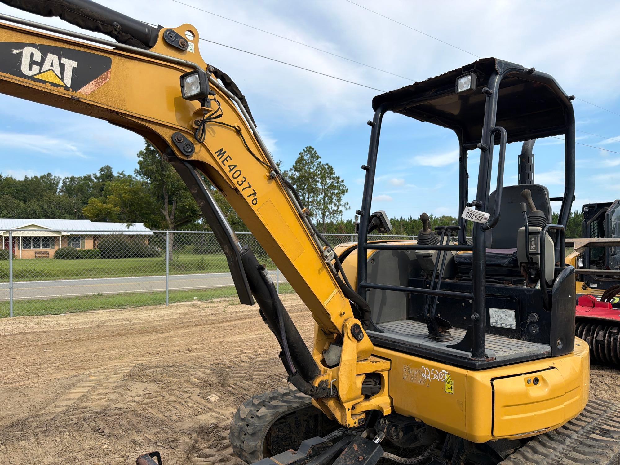 2017 Caterpillar 304E