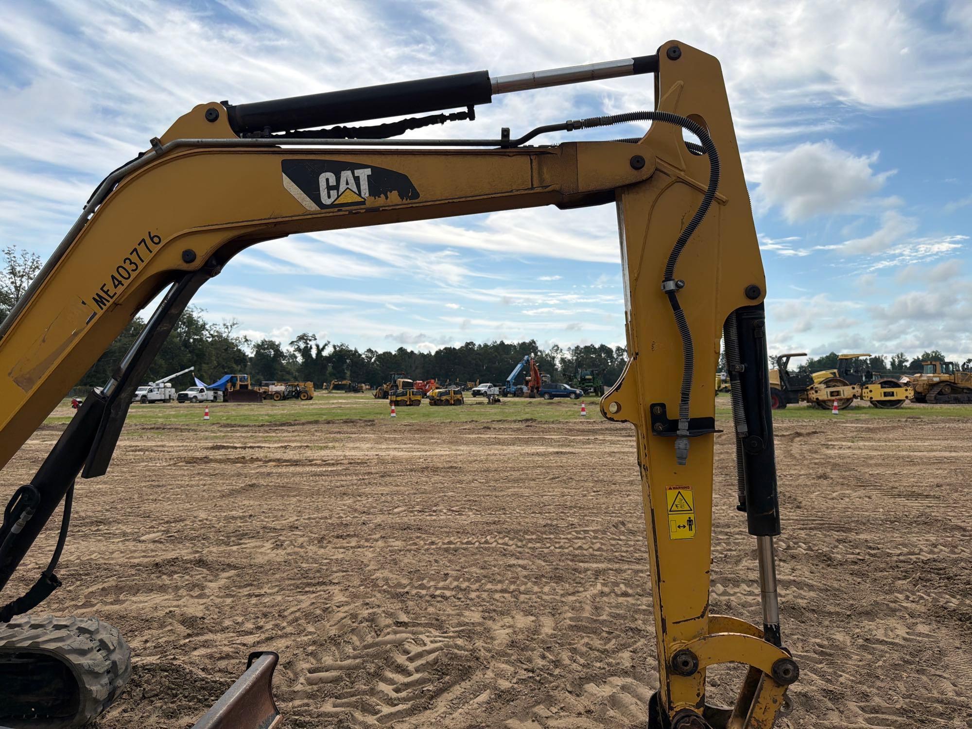 2017 Caterpillar 304E