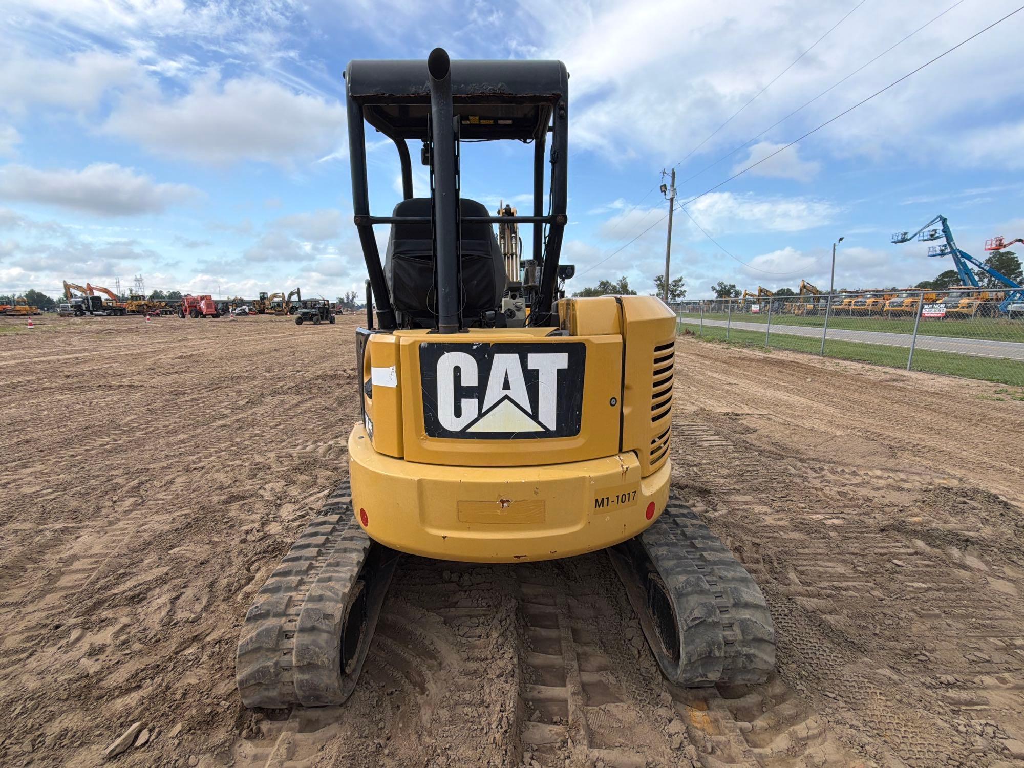 2017 Caterpillar 304E