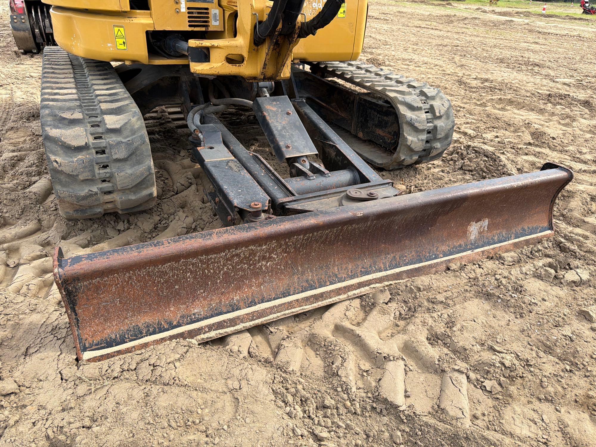 2017 Caterpillar 304E