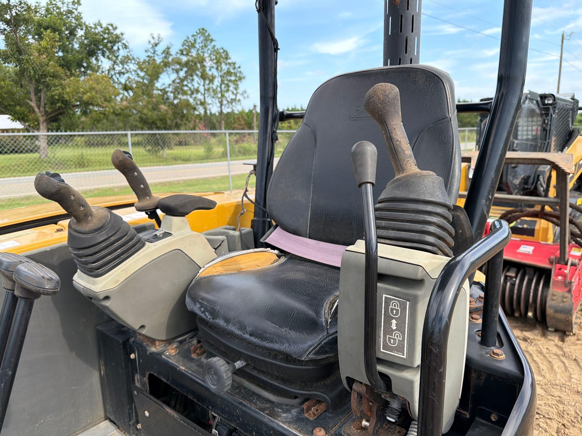 2017 Caterpillar 304E