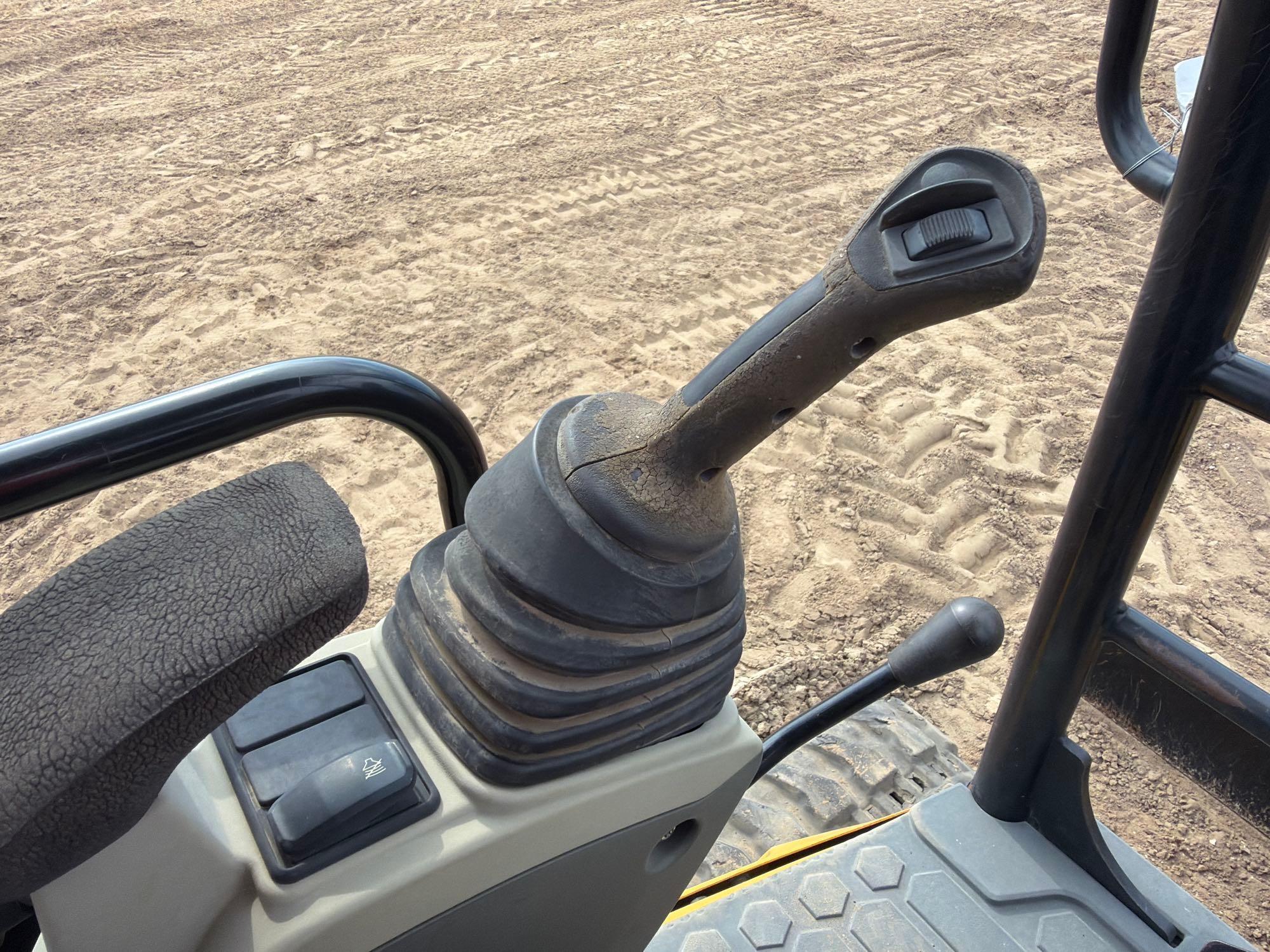2017 Caterpillar 304E