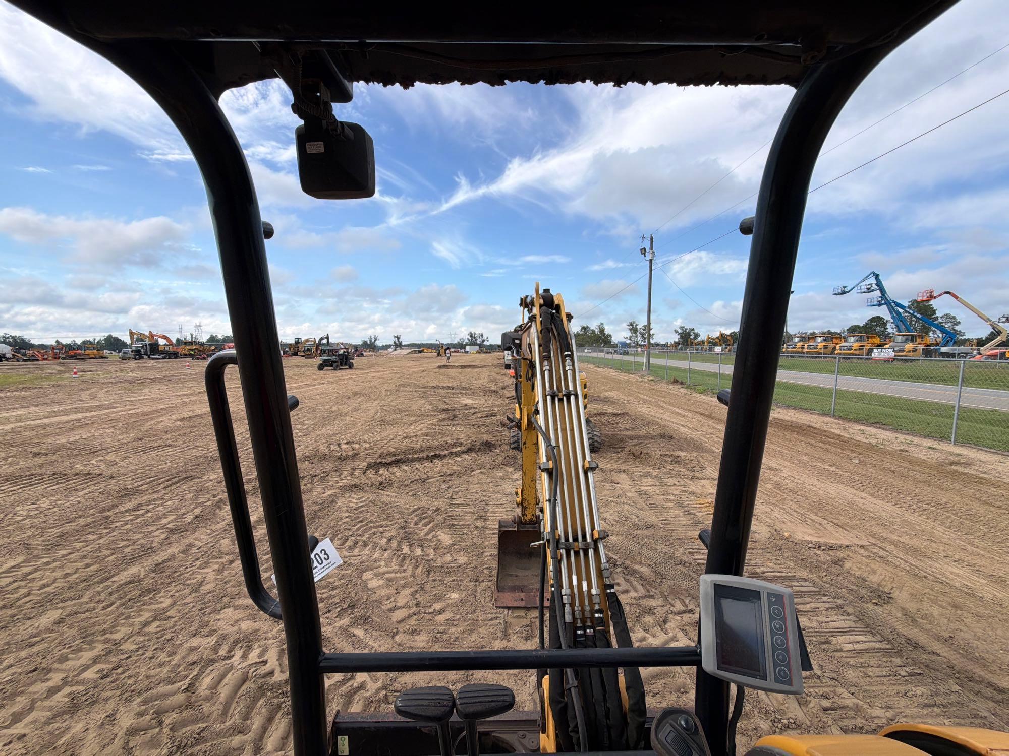 2017 Caterpillar 304E