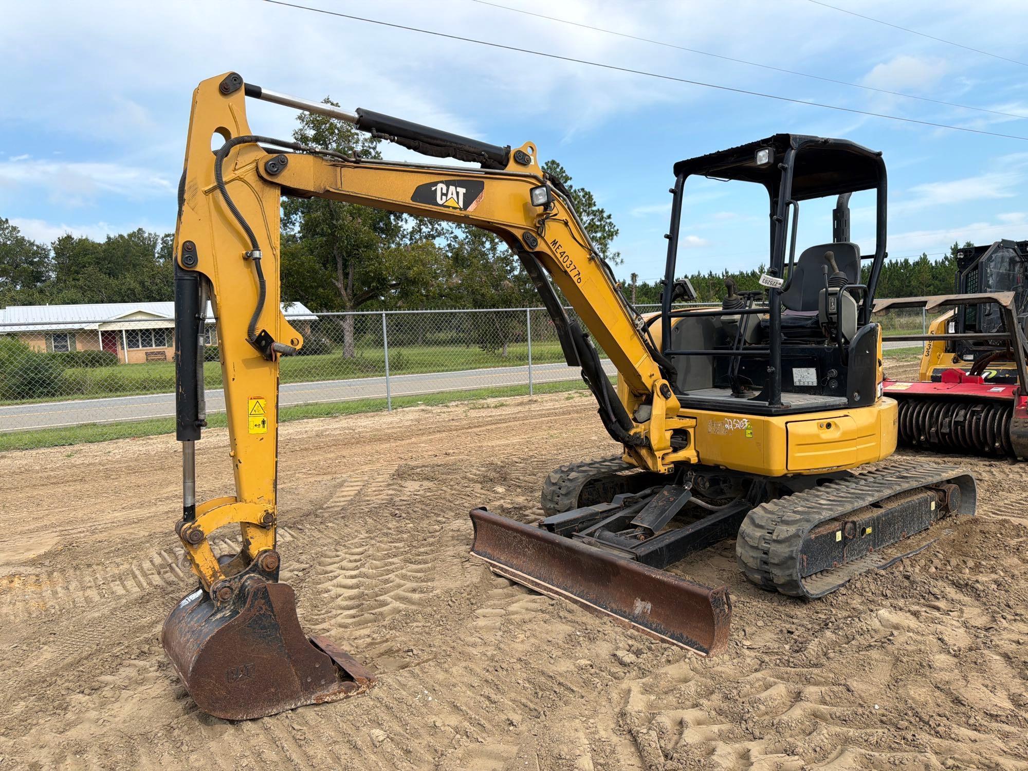 2017 Caterpillar 304E