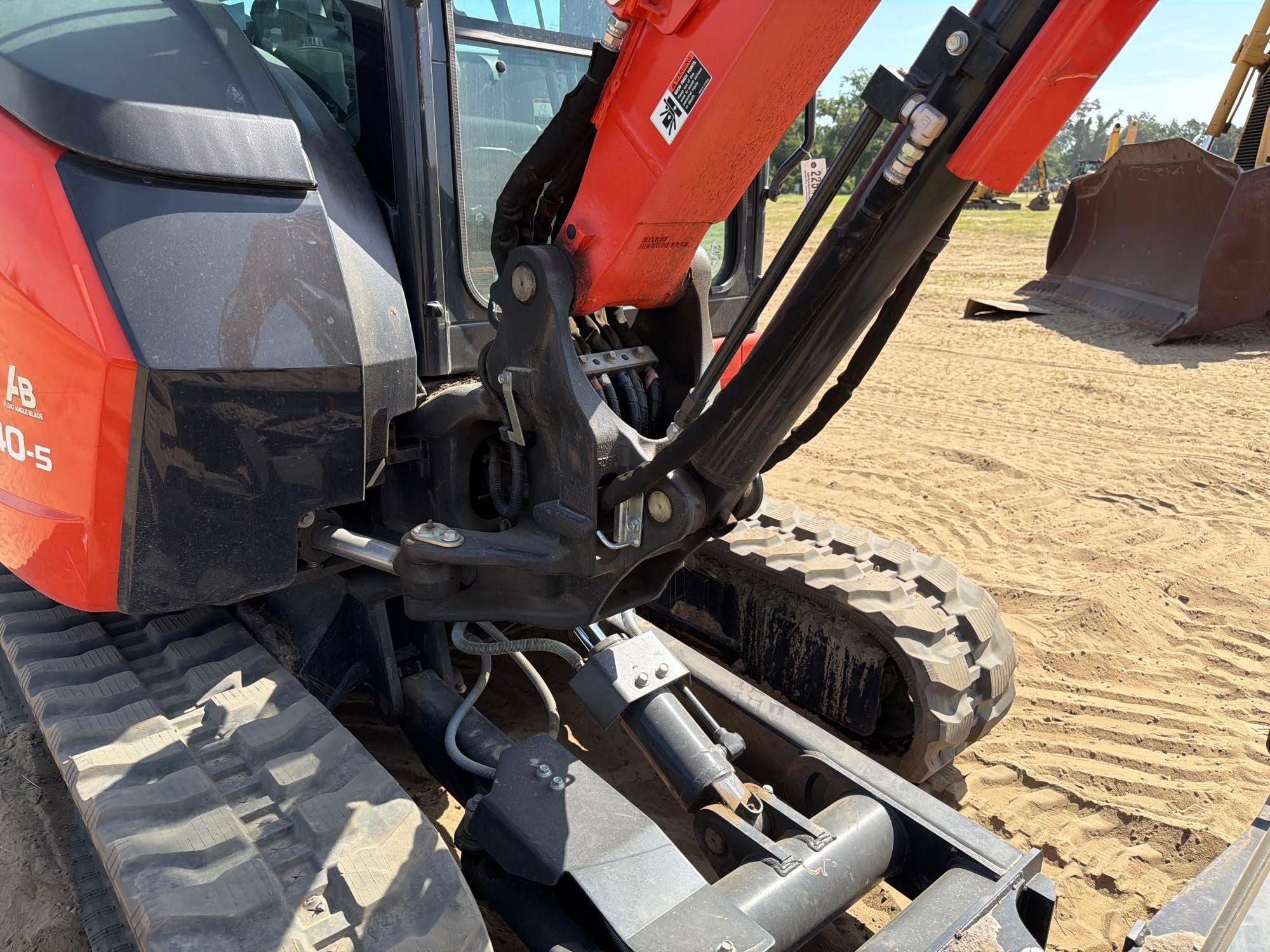 2025 Kubota KX040