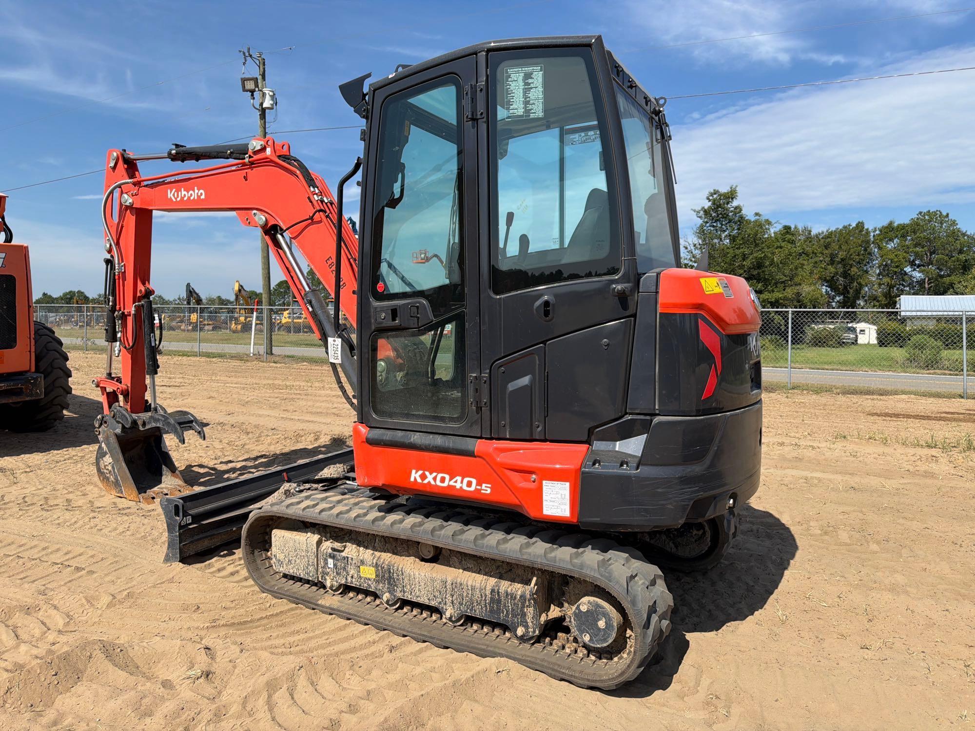 2025 Kubota KX040