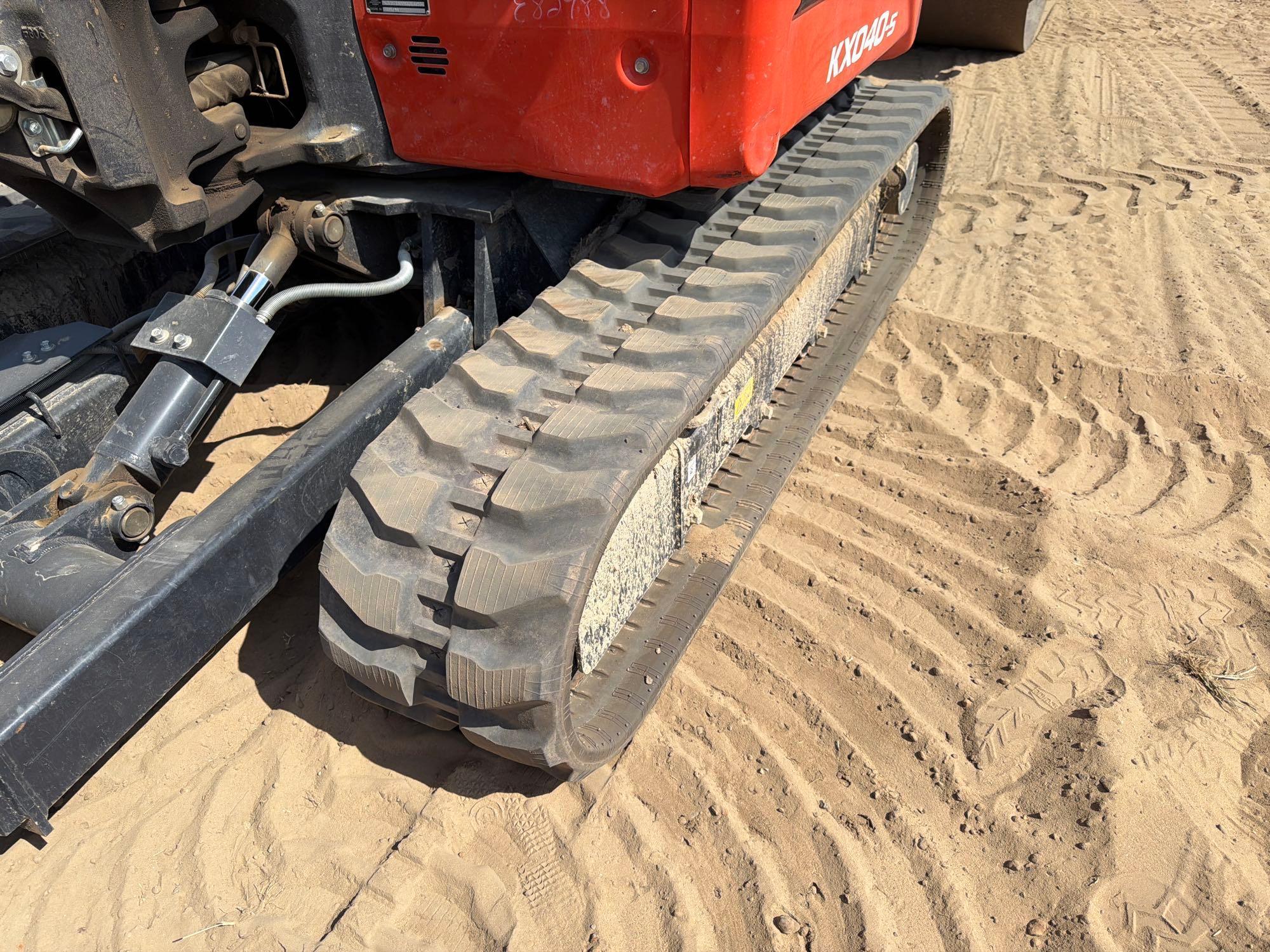 2025 Kubota KX040