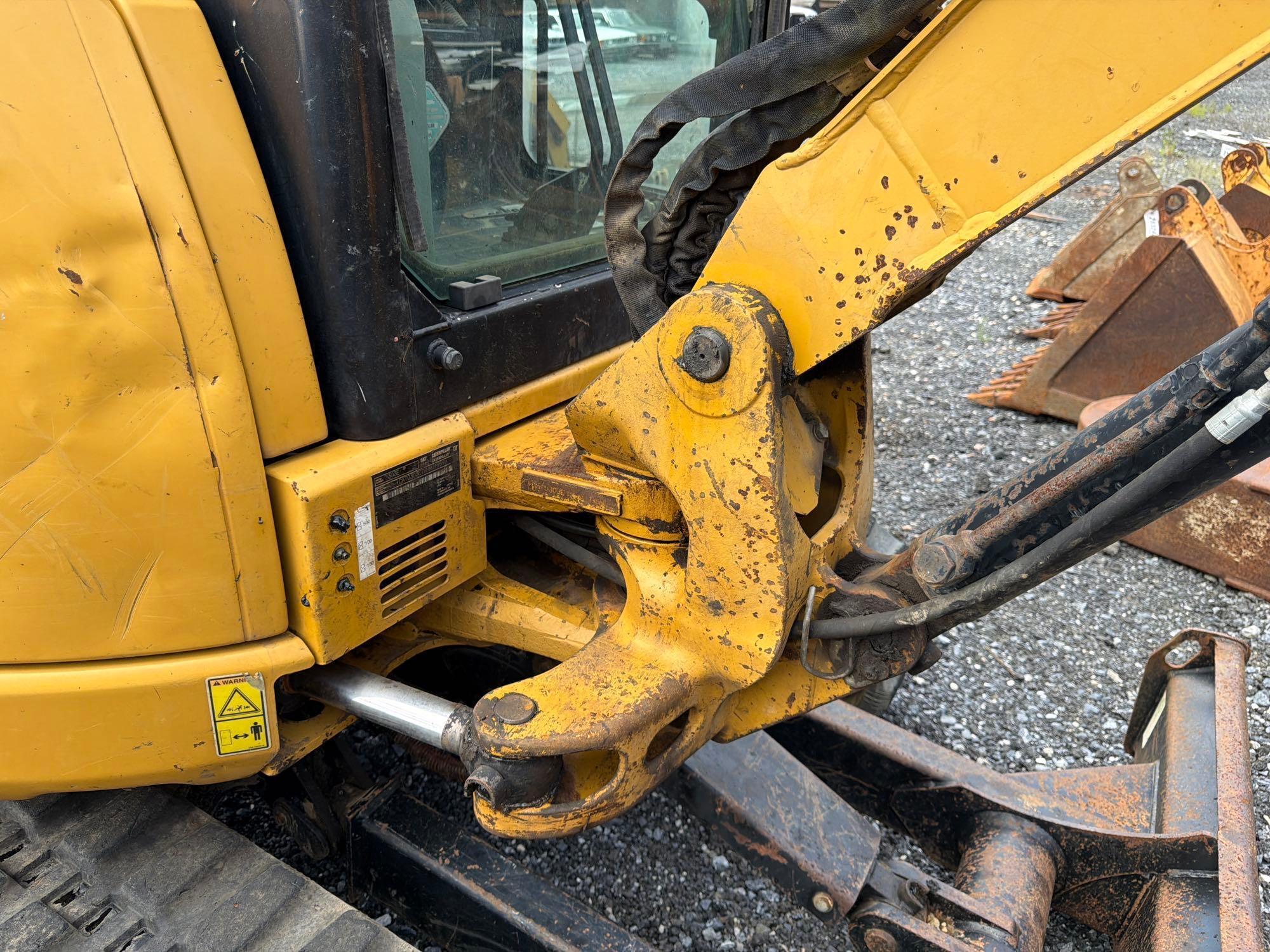 2016 Caterpillar 303