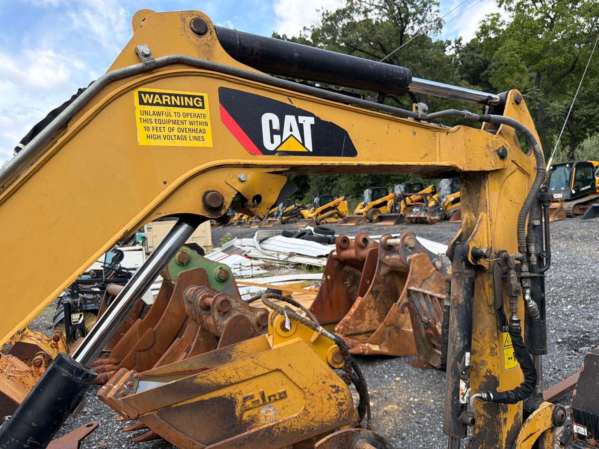 2016 Caterpillar 303