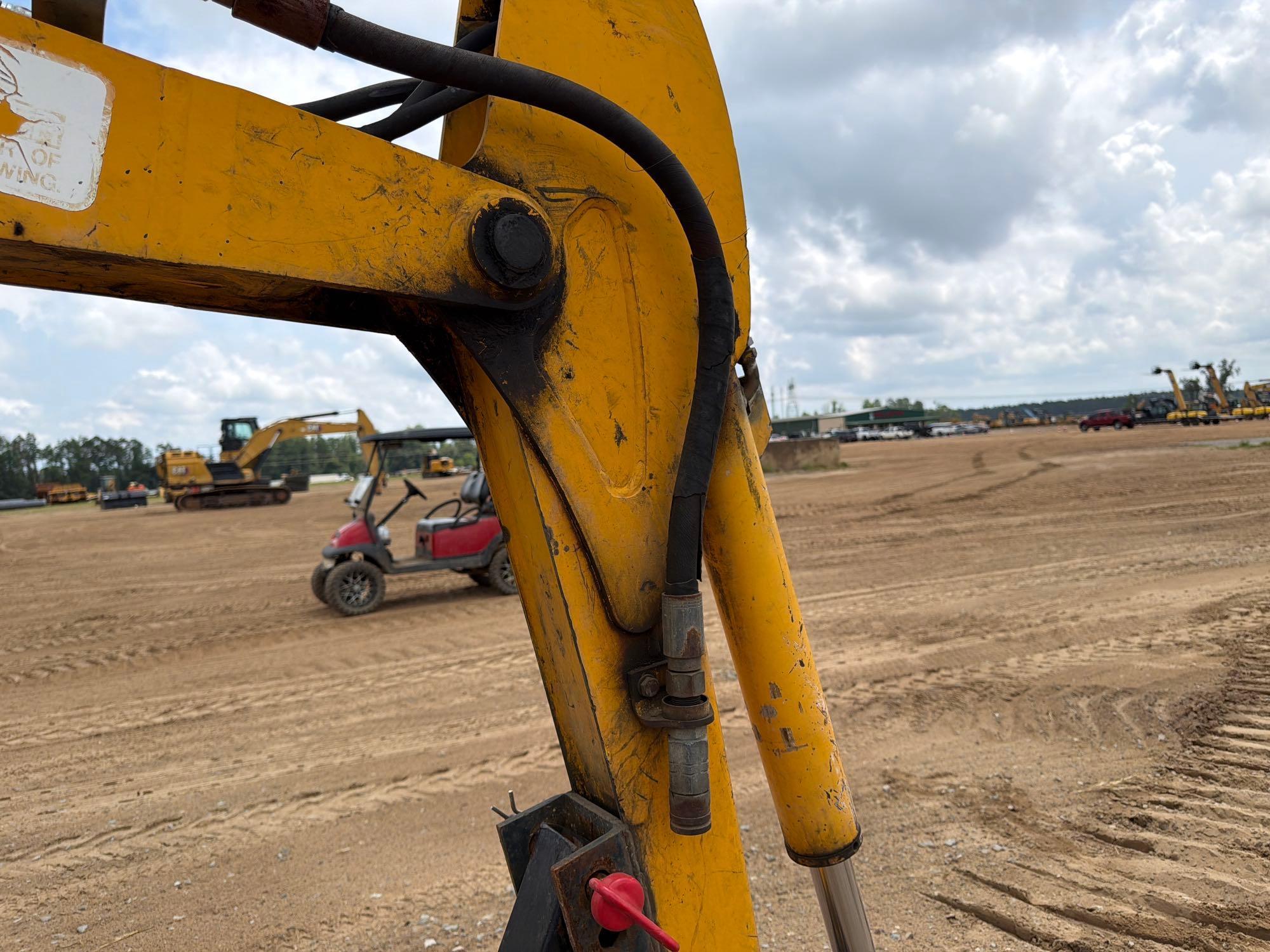 2004 JCB 8032ZTS