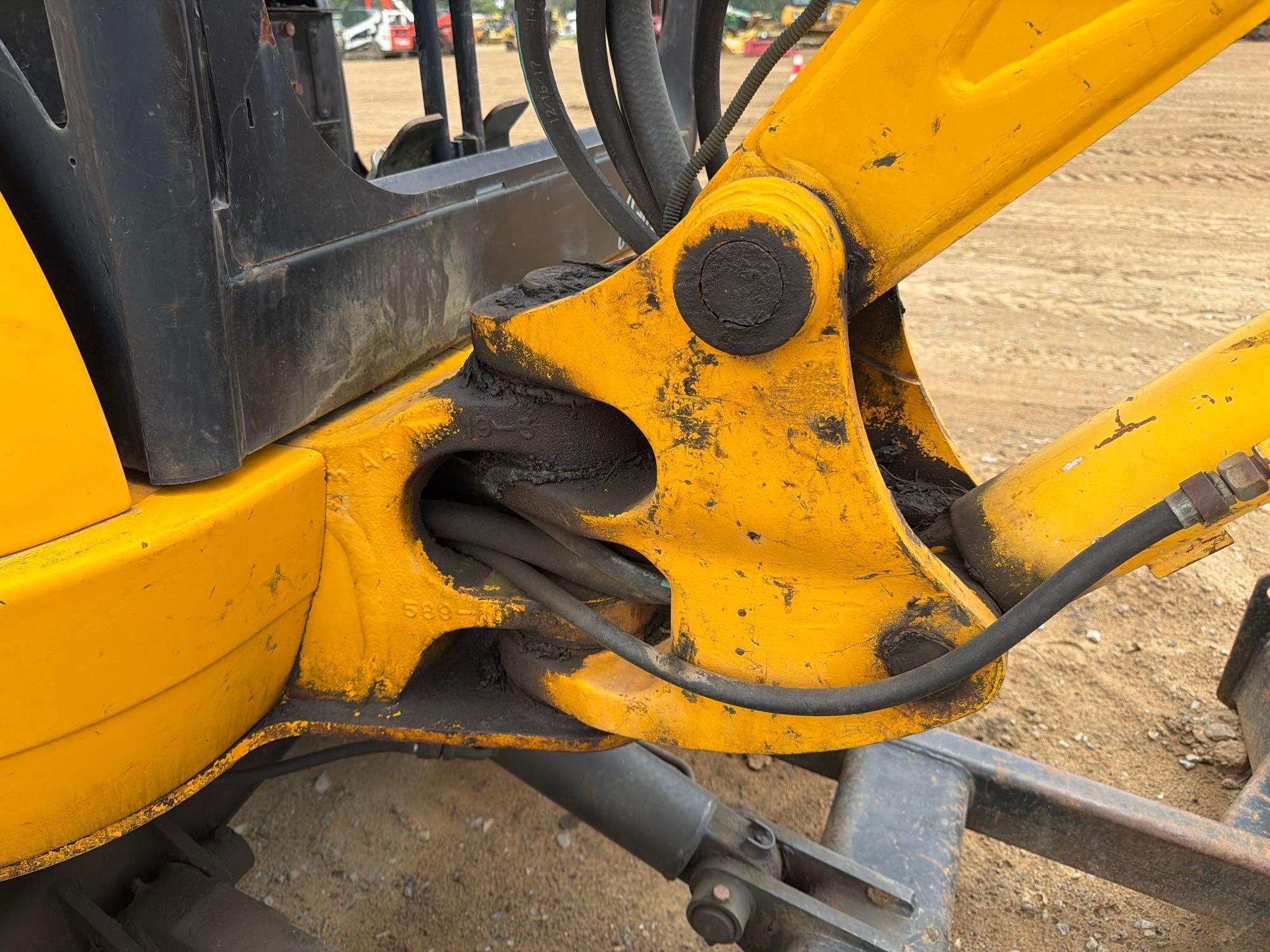 2004 JCB 8032ZTS