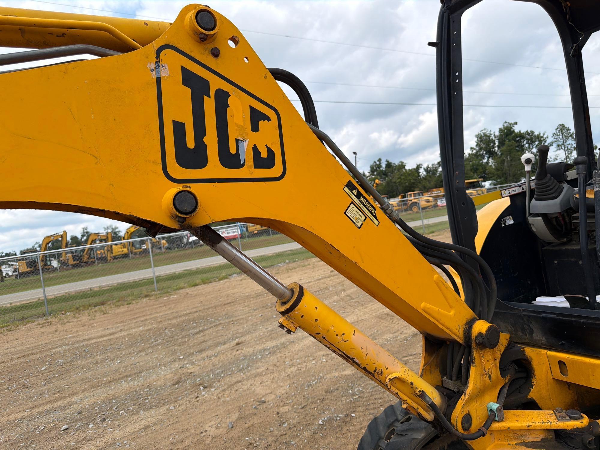 2004 JCB 8032ZTS