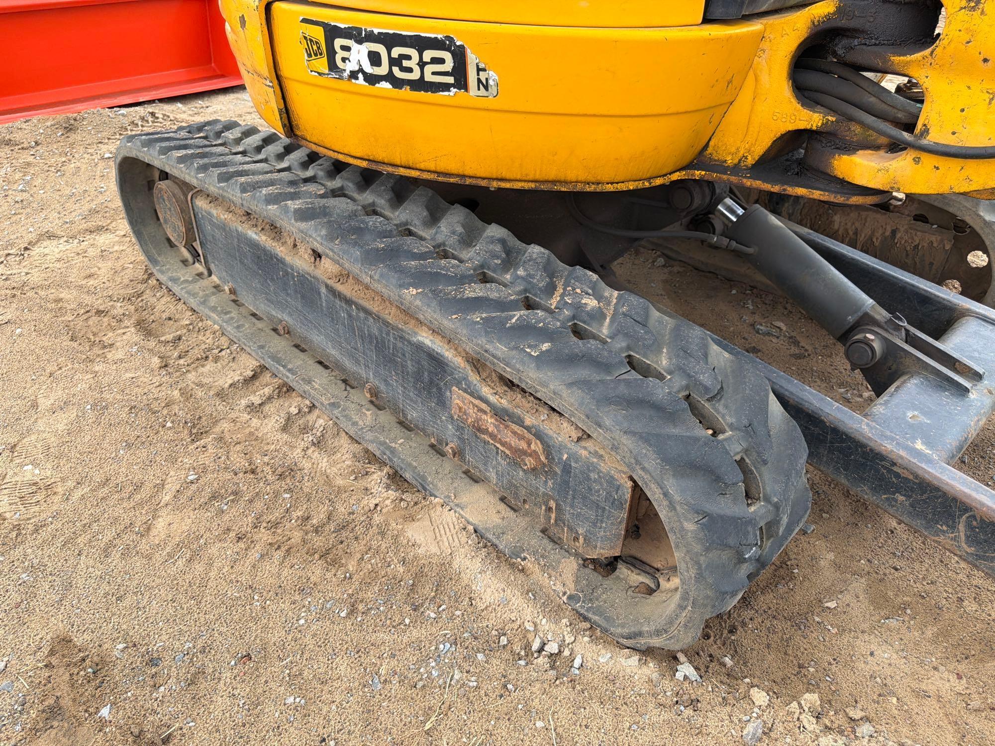 2004 JCB 8032ZTS